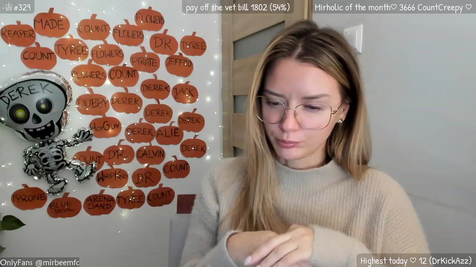 Gallery image thumbnail from MirBee's myfreecams stream on, 10/30/2023, 24:04 image 2 of 20