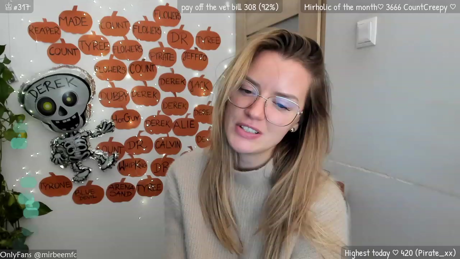 Gallery image thumbnail from MirBee's myfreecams stream on, 10/30/2023, 24:04 image 17 of 20