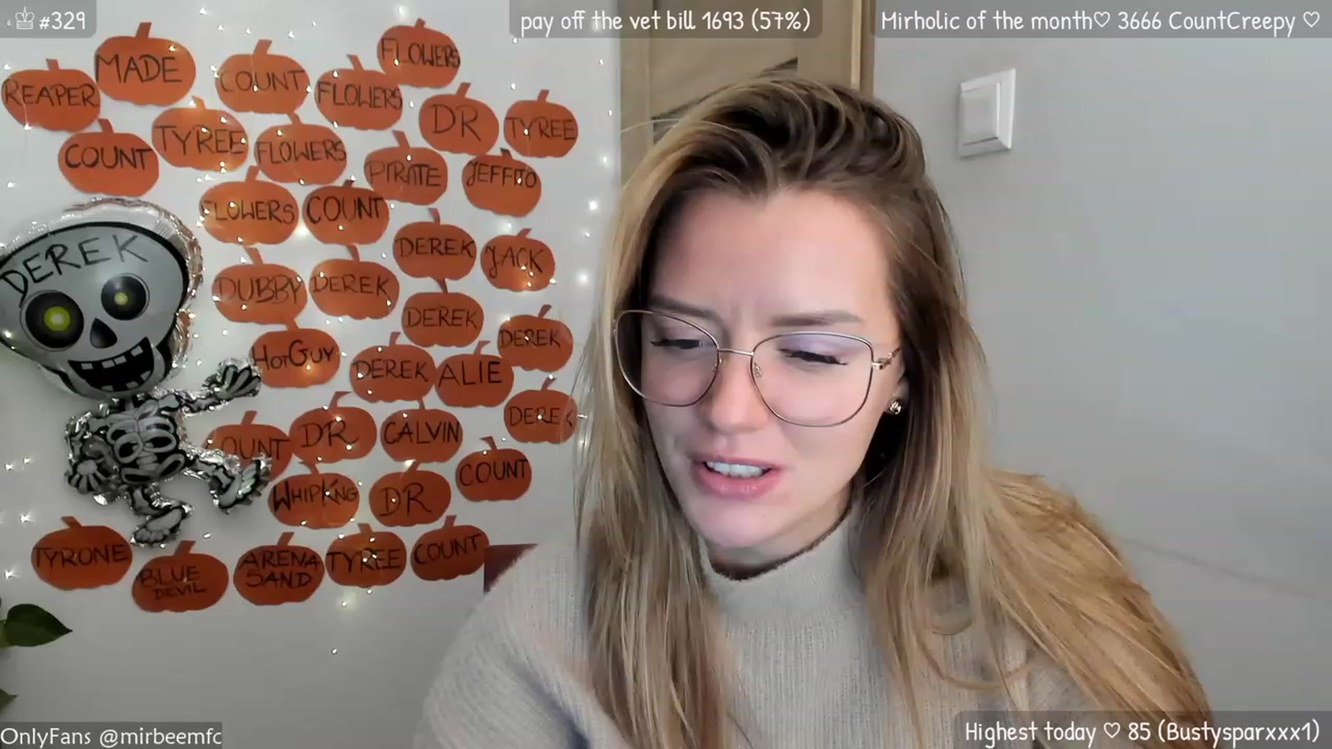 Gallery image thumbnail from MirBee's myfreecams stream on, 10/30/2023, 24:04 image 7 of 20