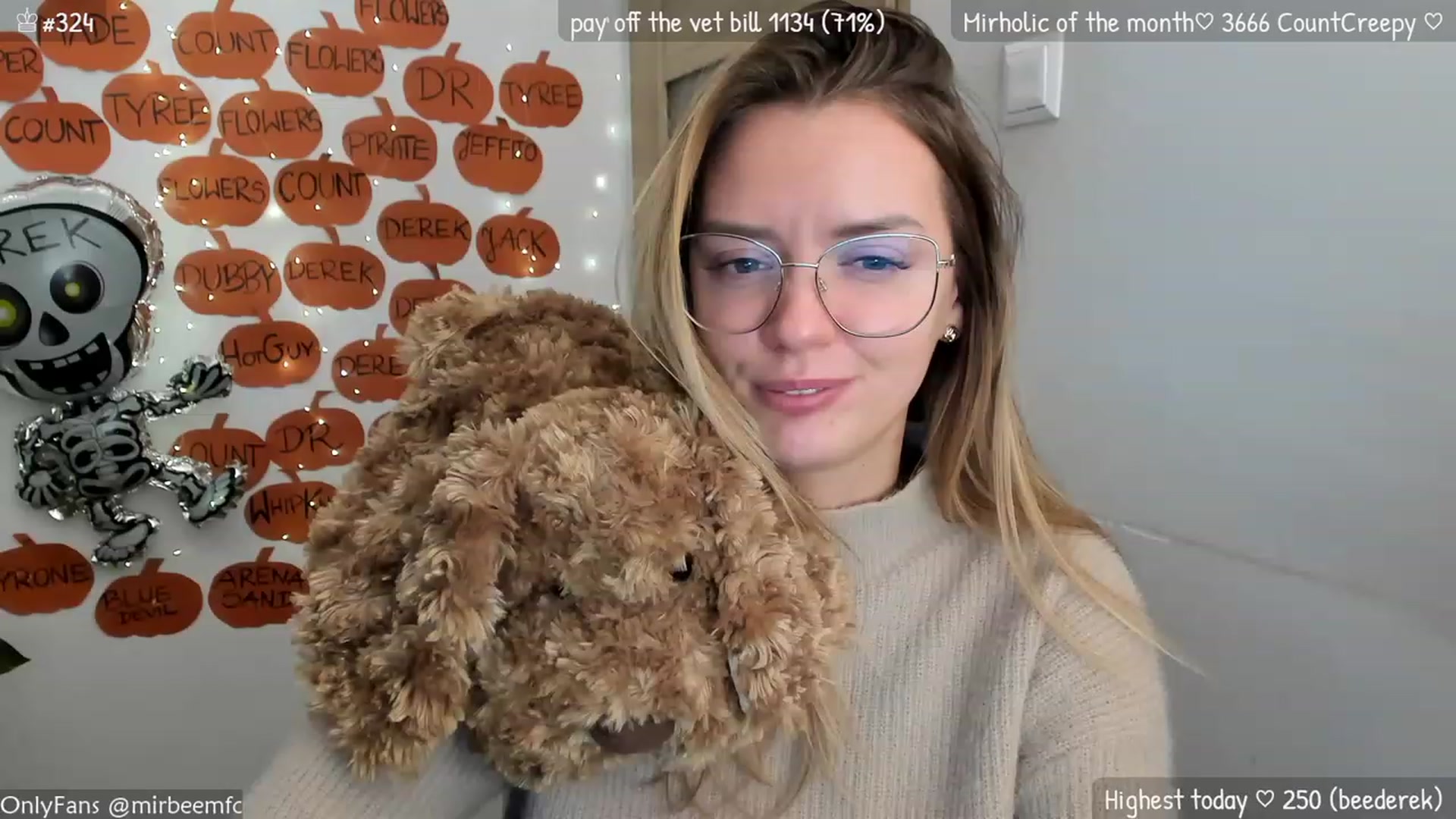 Gallery image thumbnail from MirBee's myfreecams stream on, 10/30/2023, 24:04 image 15 of 20