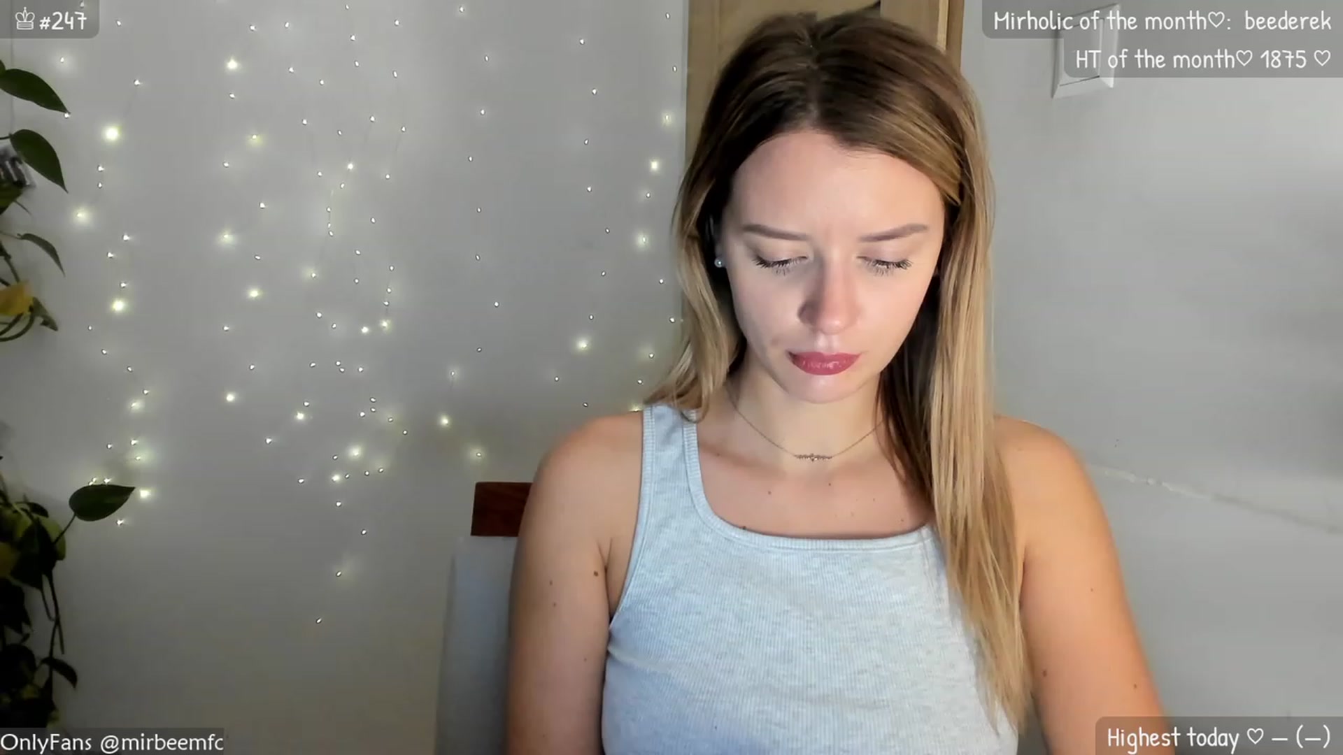Gallery image thumbnail from MirBee's myfreecams stream on, 11/06/2023, 19:28 image 6 of 20
