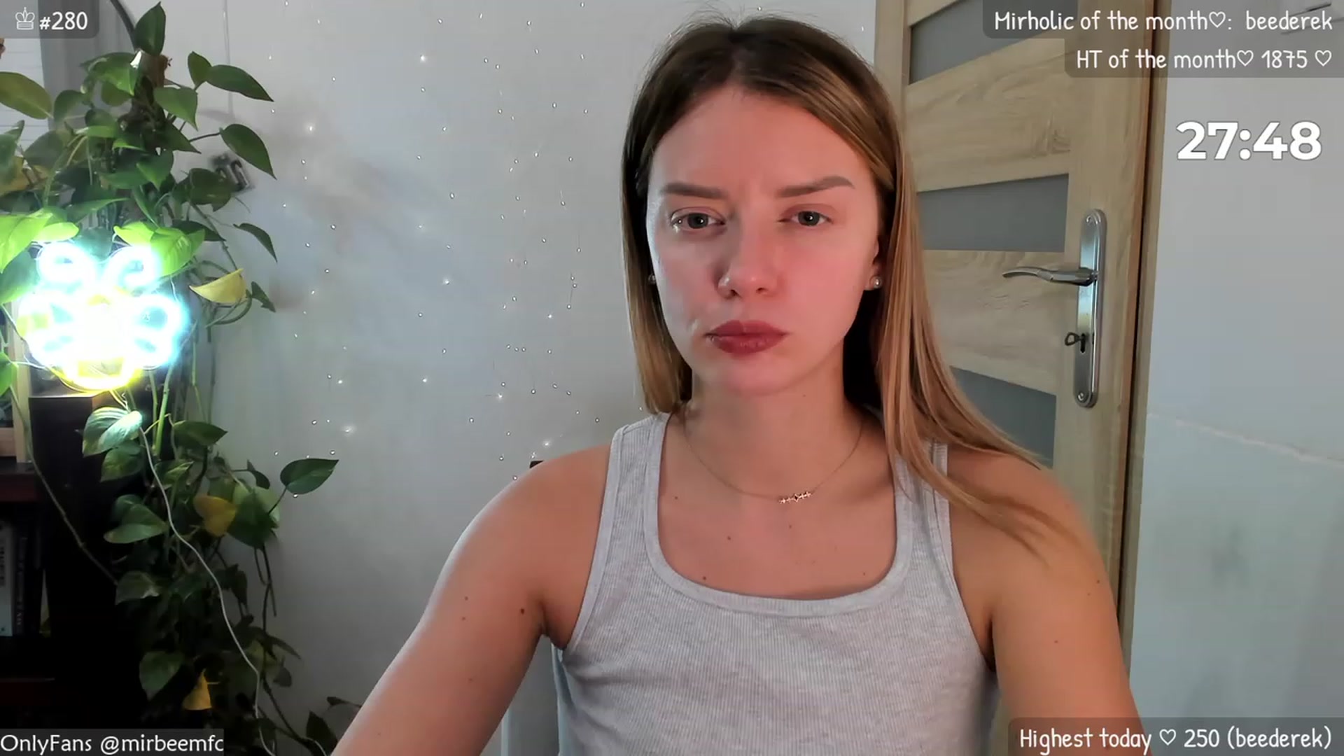Gallery image thumbnail from MirBee's myfreecams stream on, 11/08/2023, 24:27 image 1 of 20