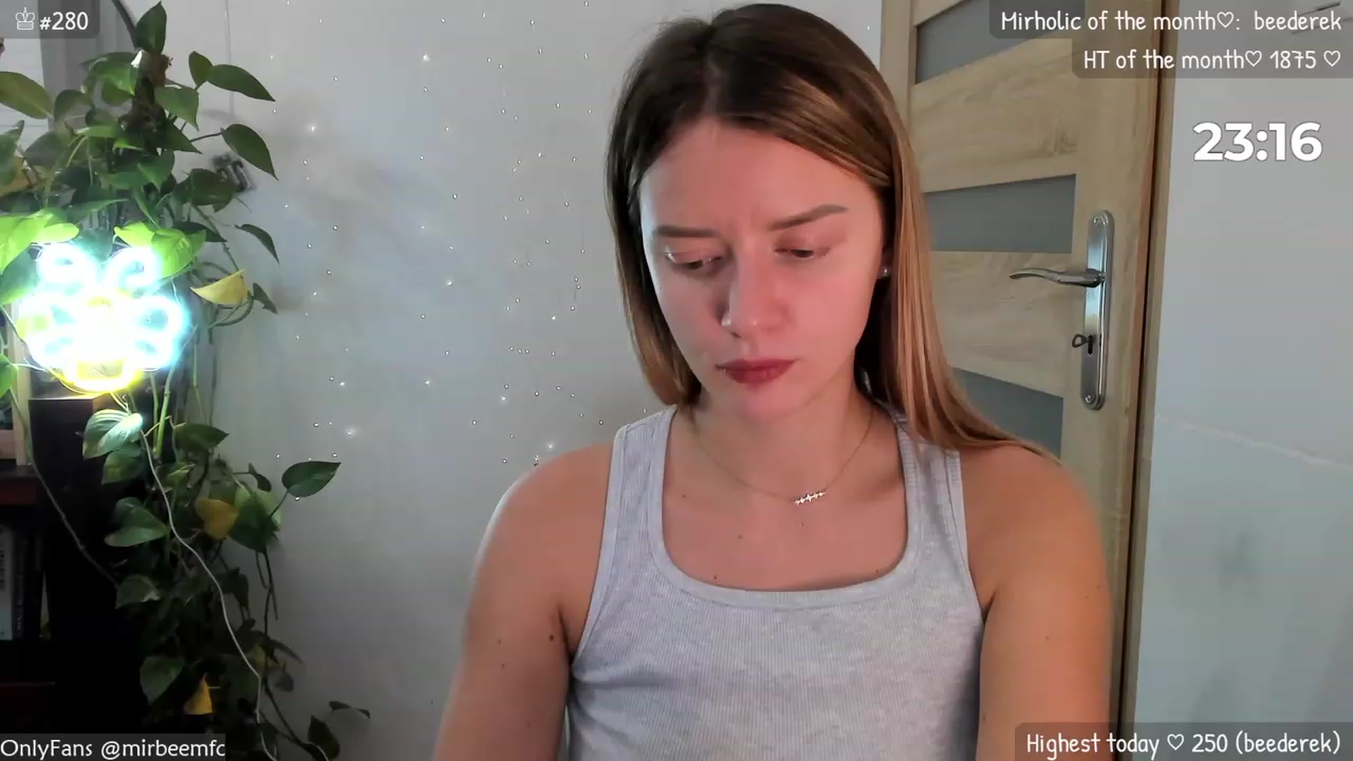 Gallery image thumbnail from MirBee's myfreecams stream on, 11/08/2023, 24:27 image 9 of 20