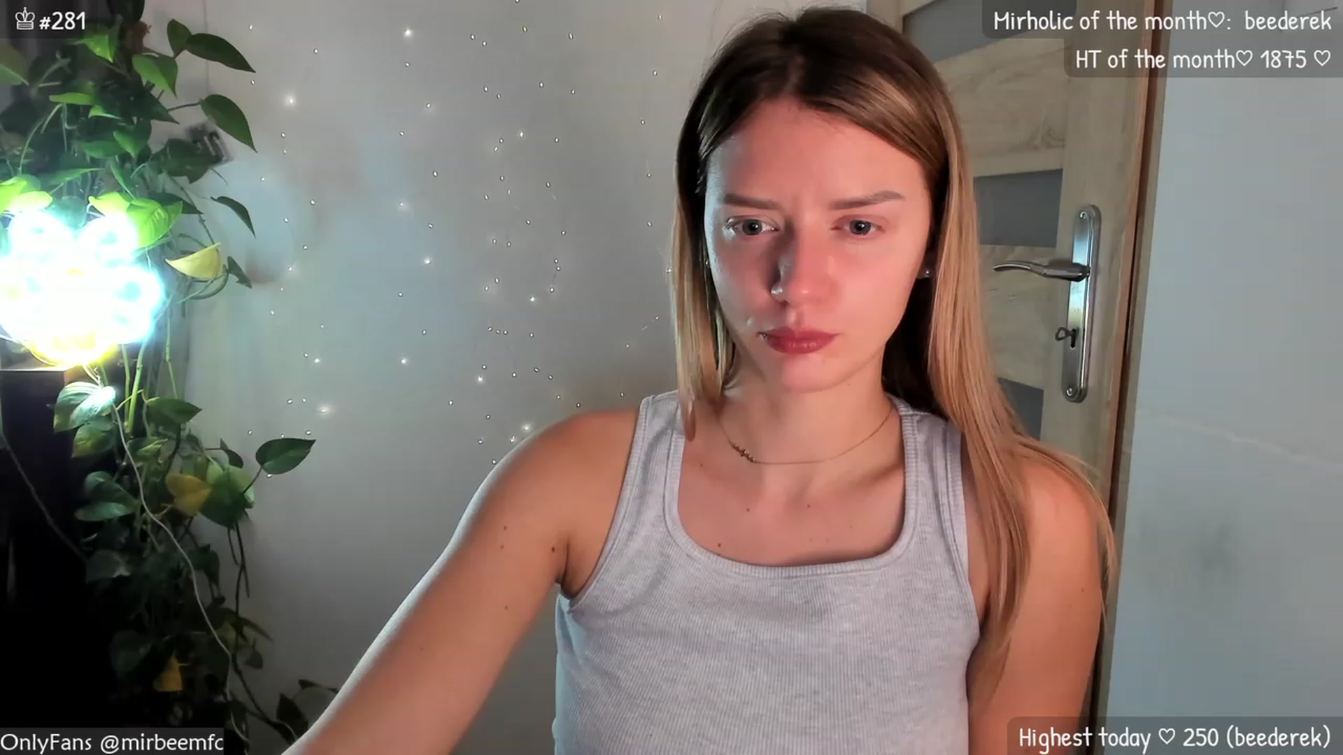 Gallery image thumbnail from MirBee's myfreecams stream on, 11/08/2023, 01:01 image 6 of 20