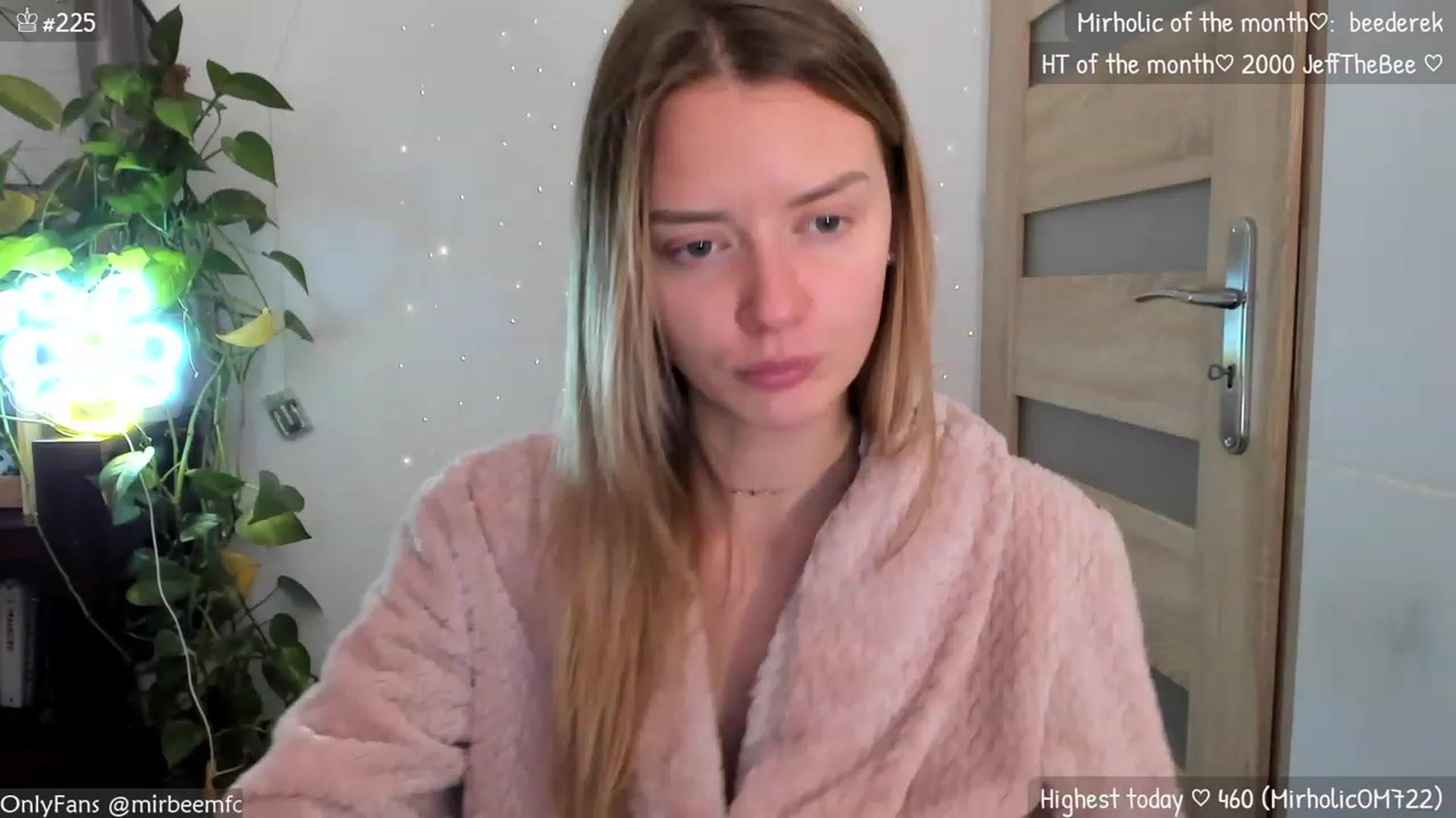 Gallery image thumbnail from MirBee's myfreecams stream on, 11/10/2023, 02:13 image 17 of 20