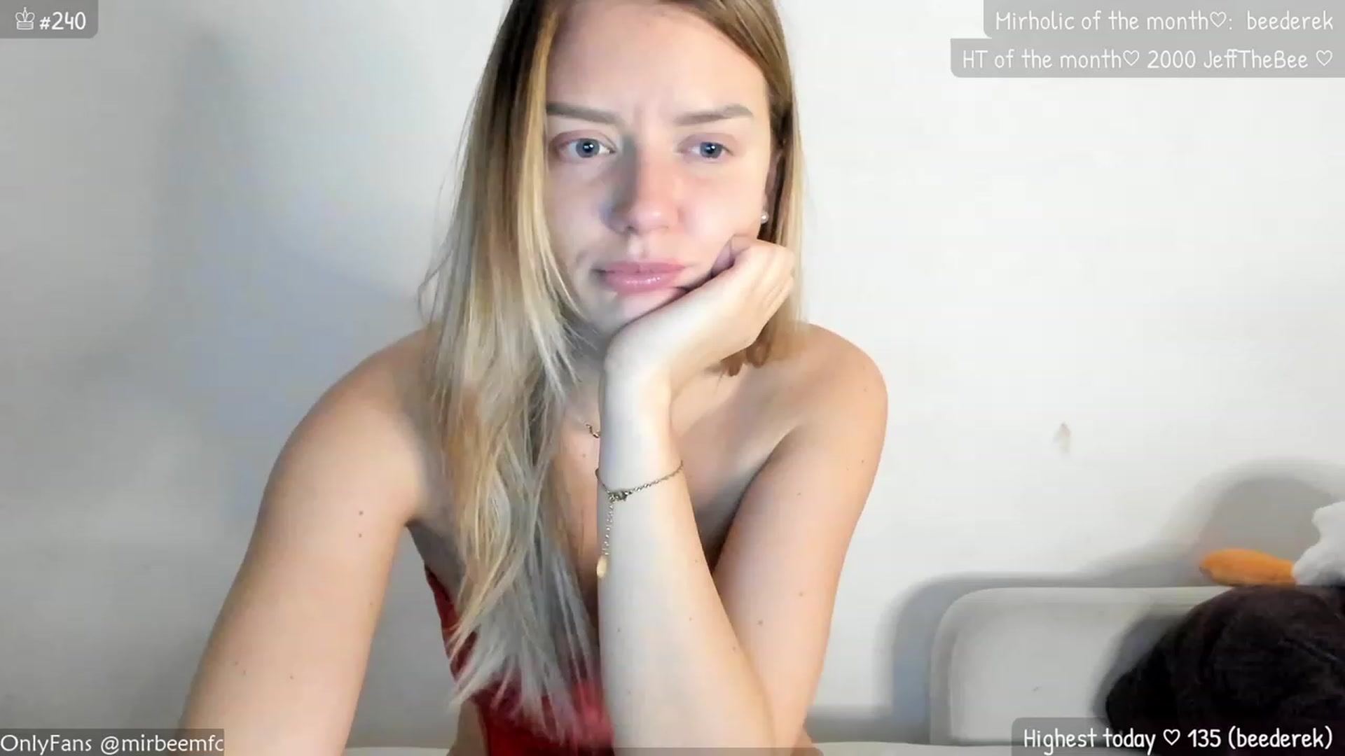 Gallery image thumbnail from MirBee's myfreecams stream on, 11/10/2023, 15:11 image 13 of 20