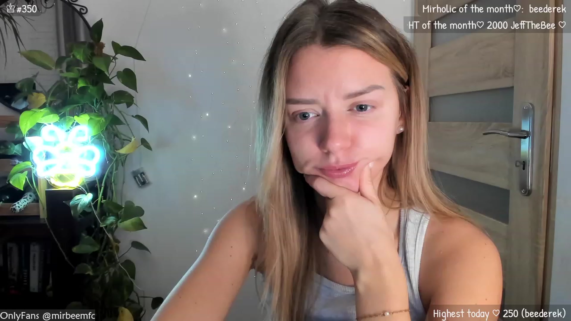 Gallery image thumbnail from MirBee's myfreecams stream on, 11/12/2023, 23:58 image 9 of 20