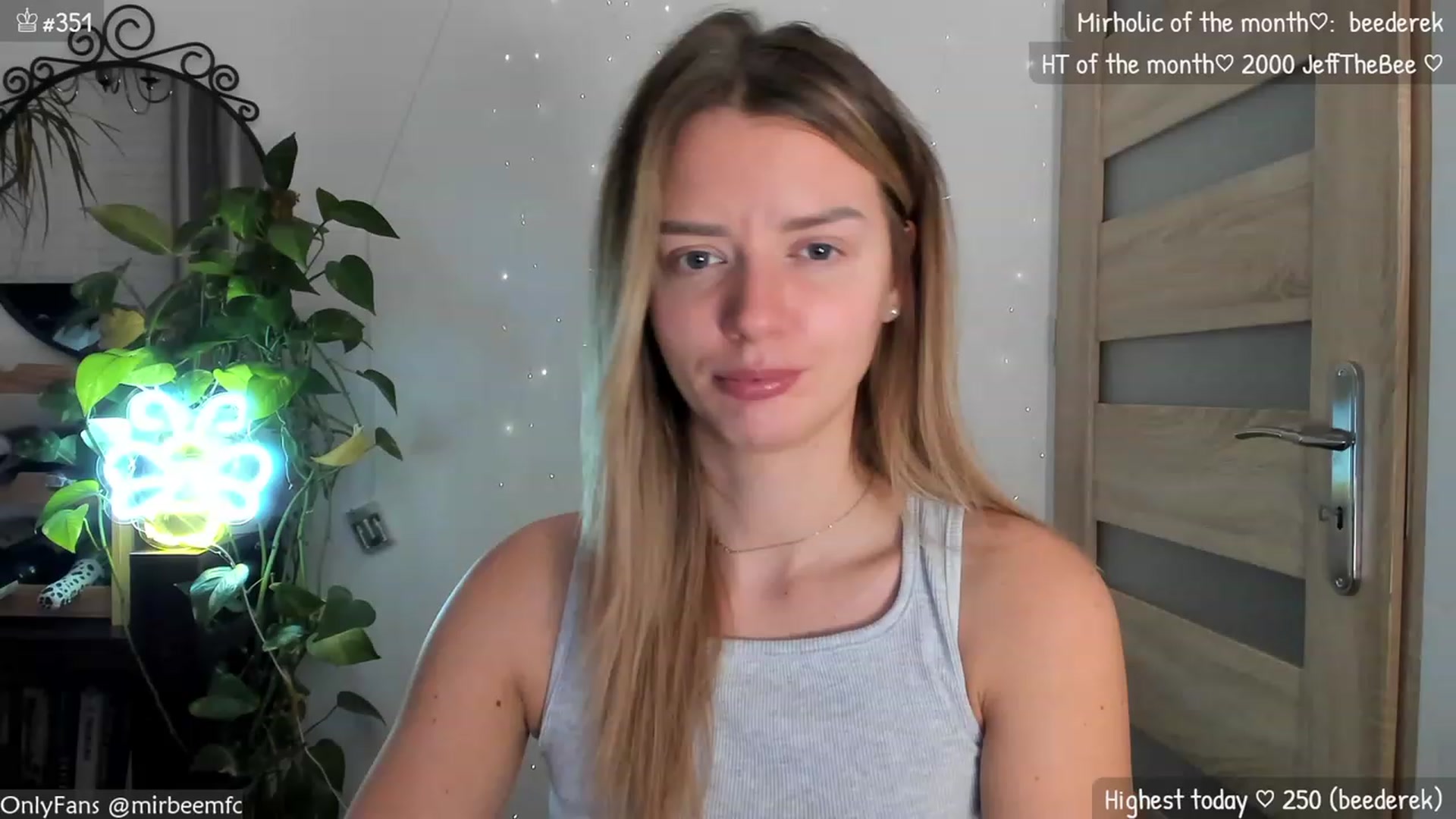 Gallery image thumbnail from MirBee's myfreecams stream on, 11/12/2023, 23:58 image 7 of 20