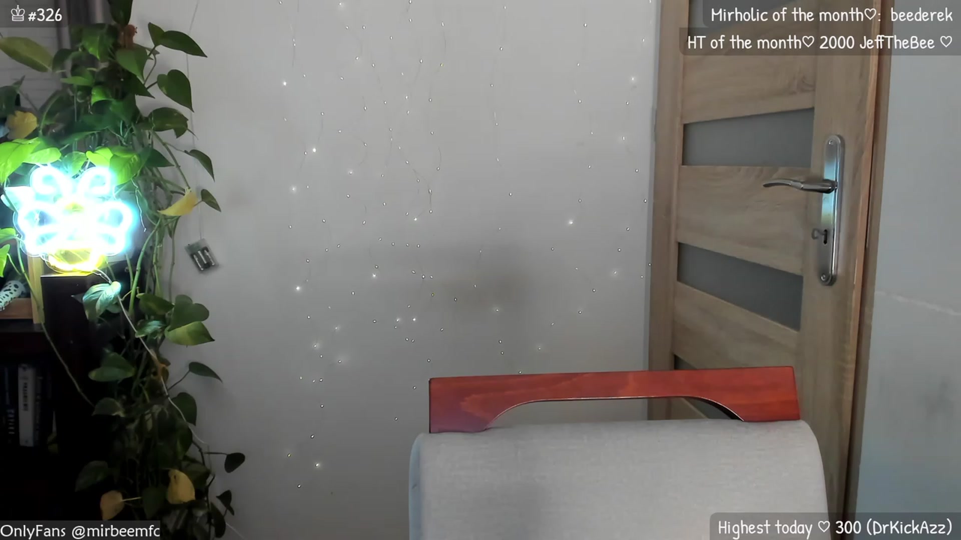 Gallery image thumbnail from MirBee's myfreecams stream on, 11/13/2023, 02:42 image 13 of 20
