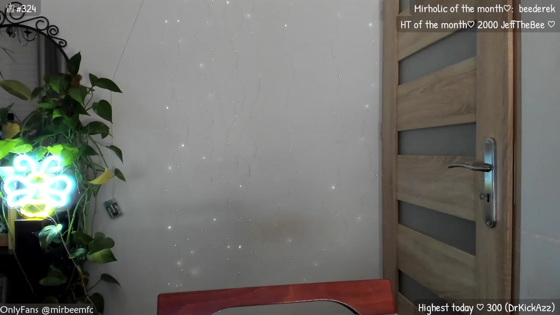 Gallery image thumbnail from MirBee's myfreecams stream on, 11/13/2023, 02:42 image 16 of 20