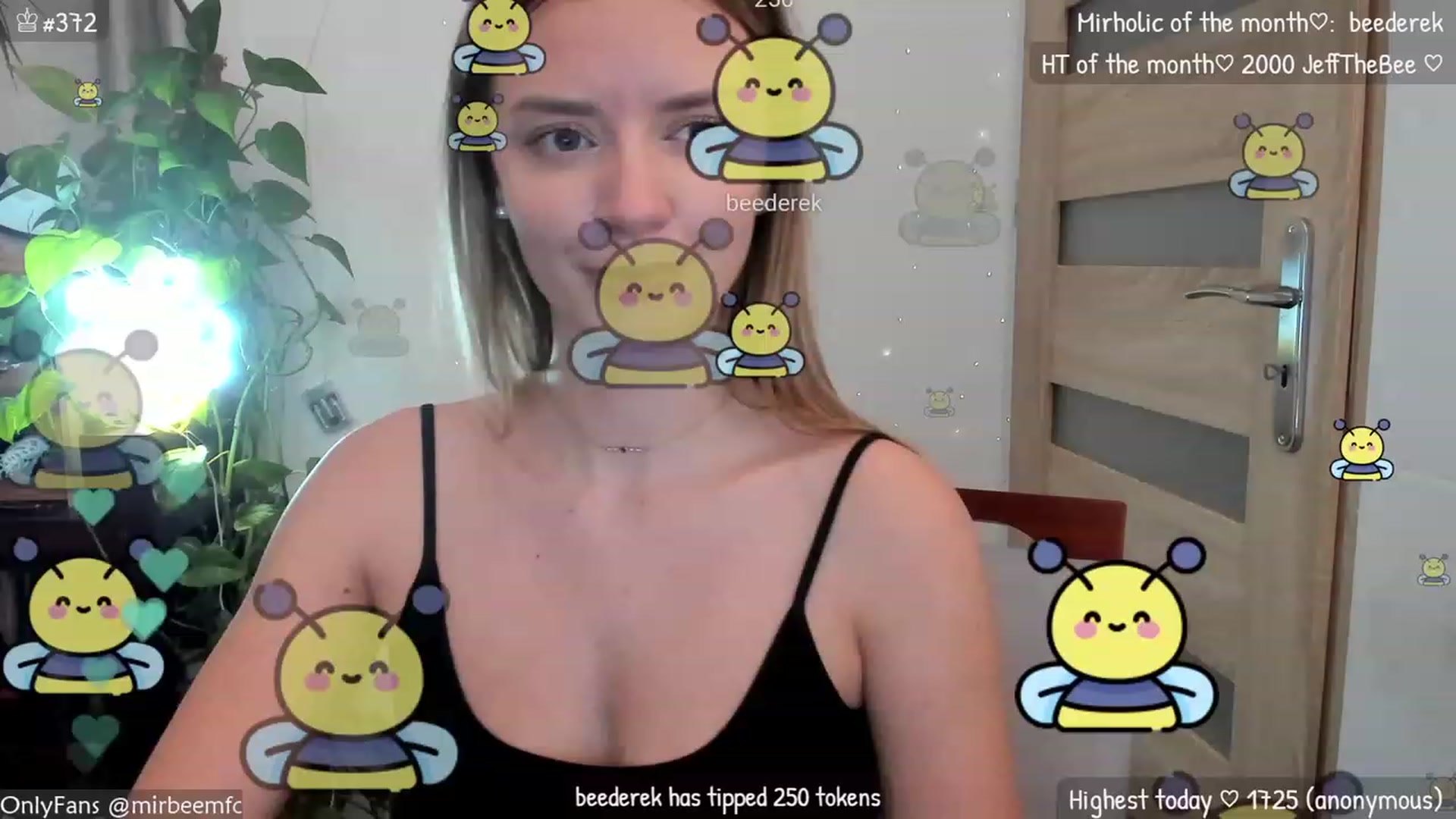 Gallery image thumbnail from MirBee's myfreecams stream on, 11/18/2023, 03:48 image 8 of 20