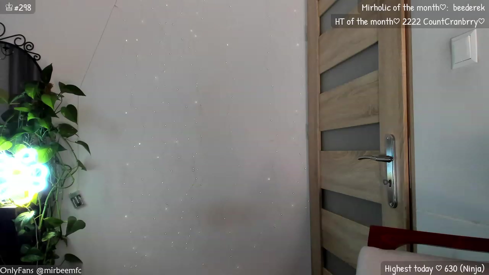 Gallery image thumbnail from MirBee's myfreecams stream on, 11/18/2023, 23:18 image 10 of 20