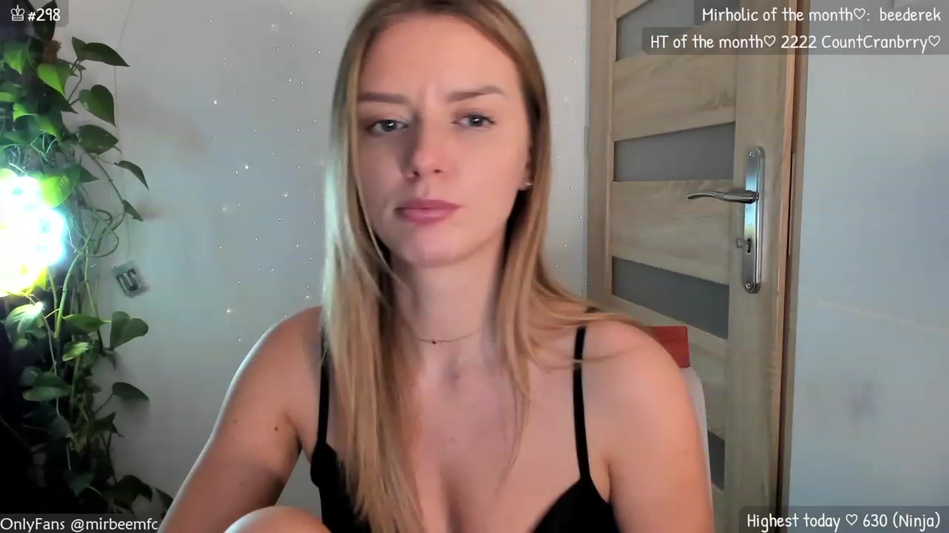 Gallery image thumbnail from MirBee's myfreecams stream on, 11/18/2023, 23:18 image 9 of 20