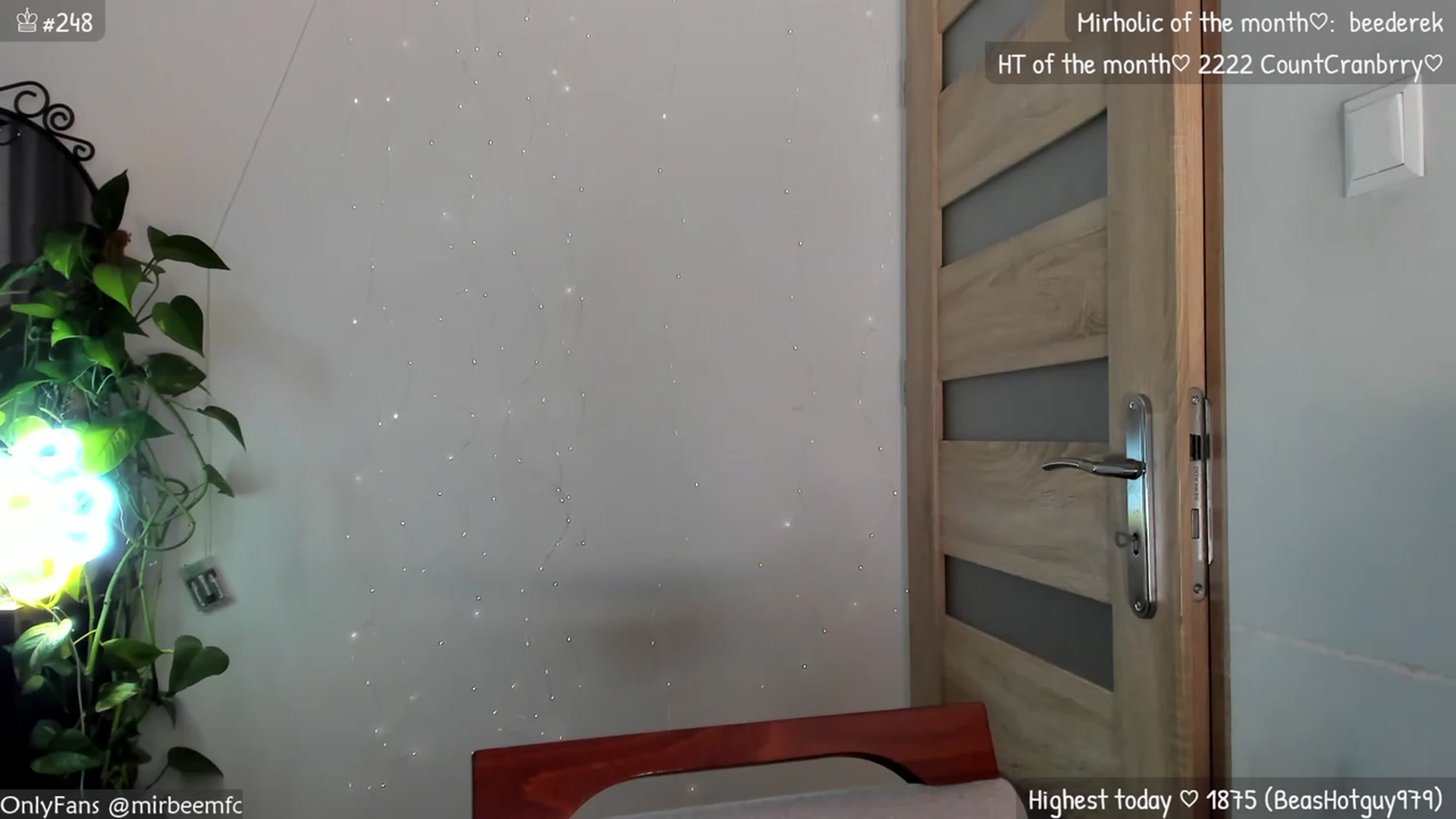 Gallery image thumbnail from MirBee's myfreecams stream on, 11/19/2023, 24:01 image 19 of 20