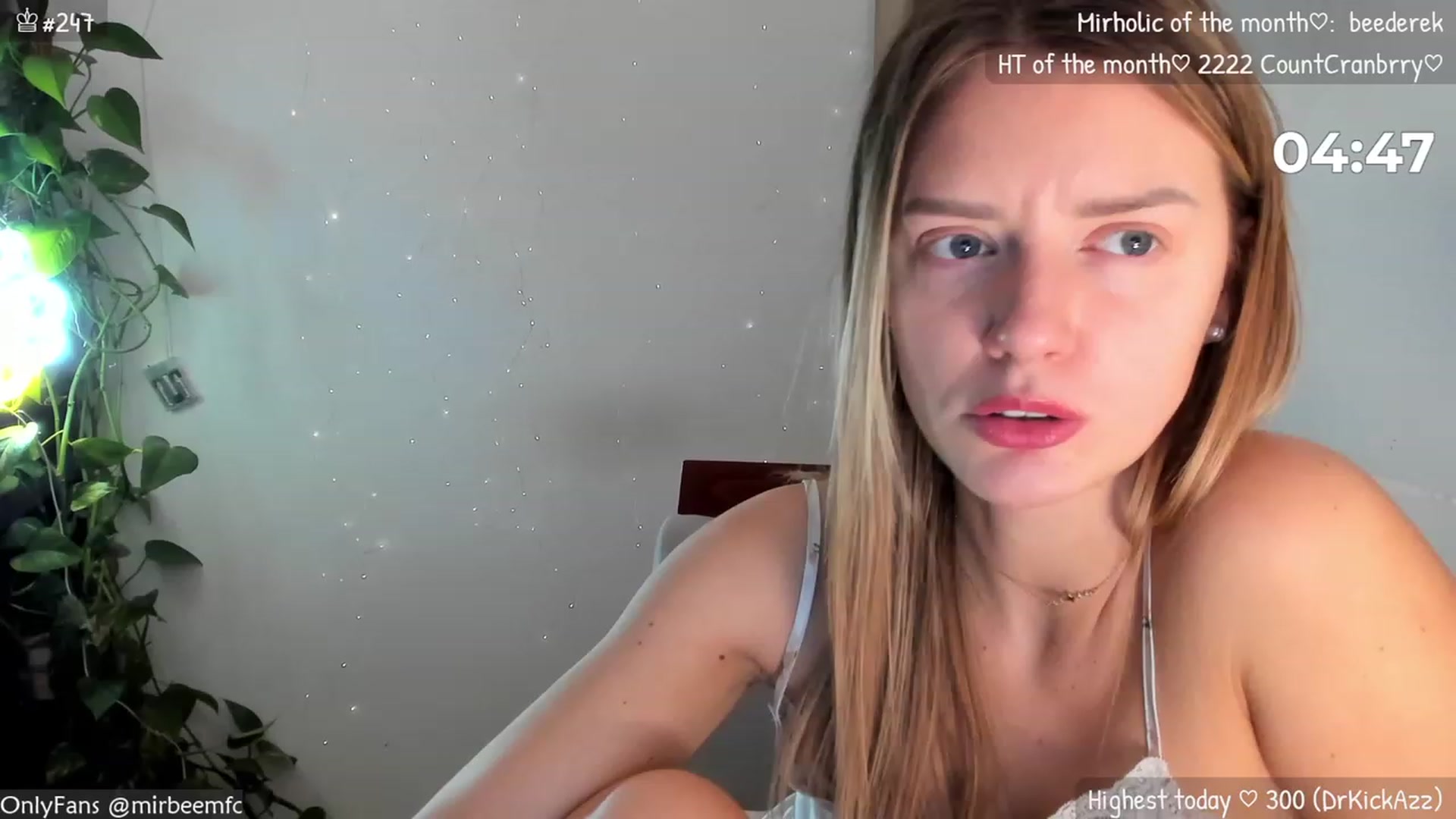 Gallery image thumbnail from MirBee's myfreecams stream on, 11/20/2023, 03:11 image 8 of 20