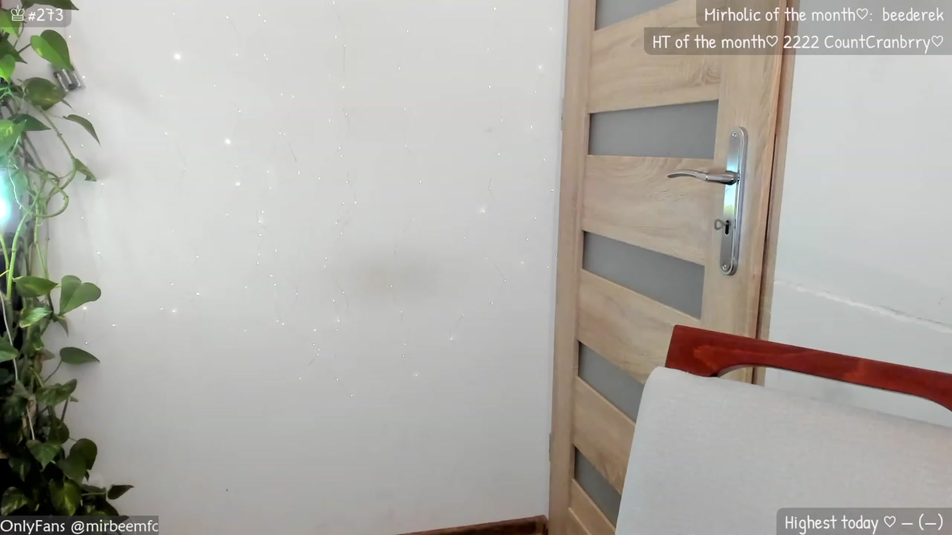 Gallery image thumbnail from MirBee's myfreecams stream on, 11/21/2023, 23:21 image 17 of 20