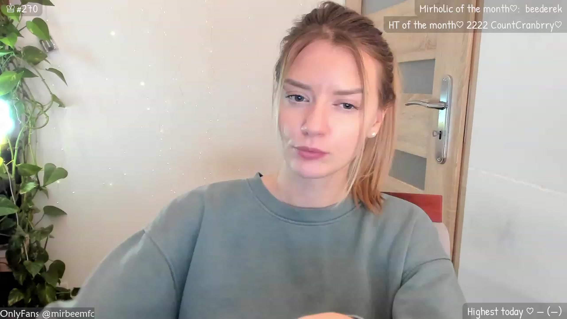 Gallery image thumbnail from MirBee's myfreecams stream on, 11/21/2023, 23:21 image 5 of 20