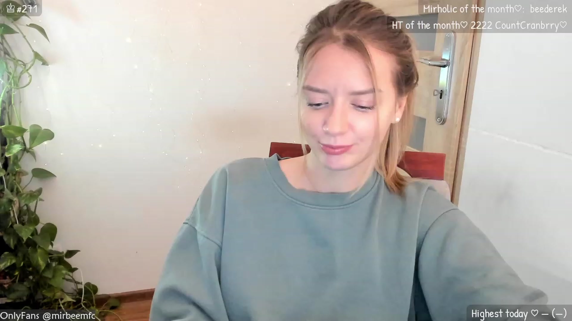 Gallery image thumbnail from MirBee's myfreecams stream on, 11/21/2023, 23:21 image 13 of 20