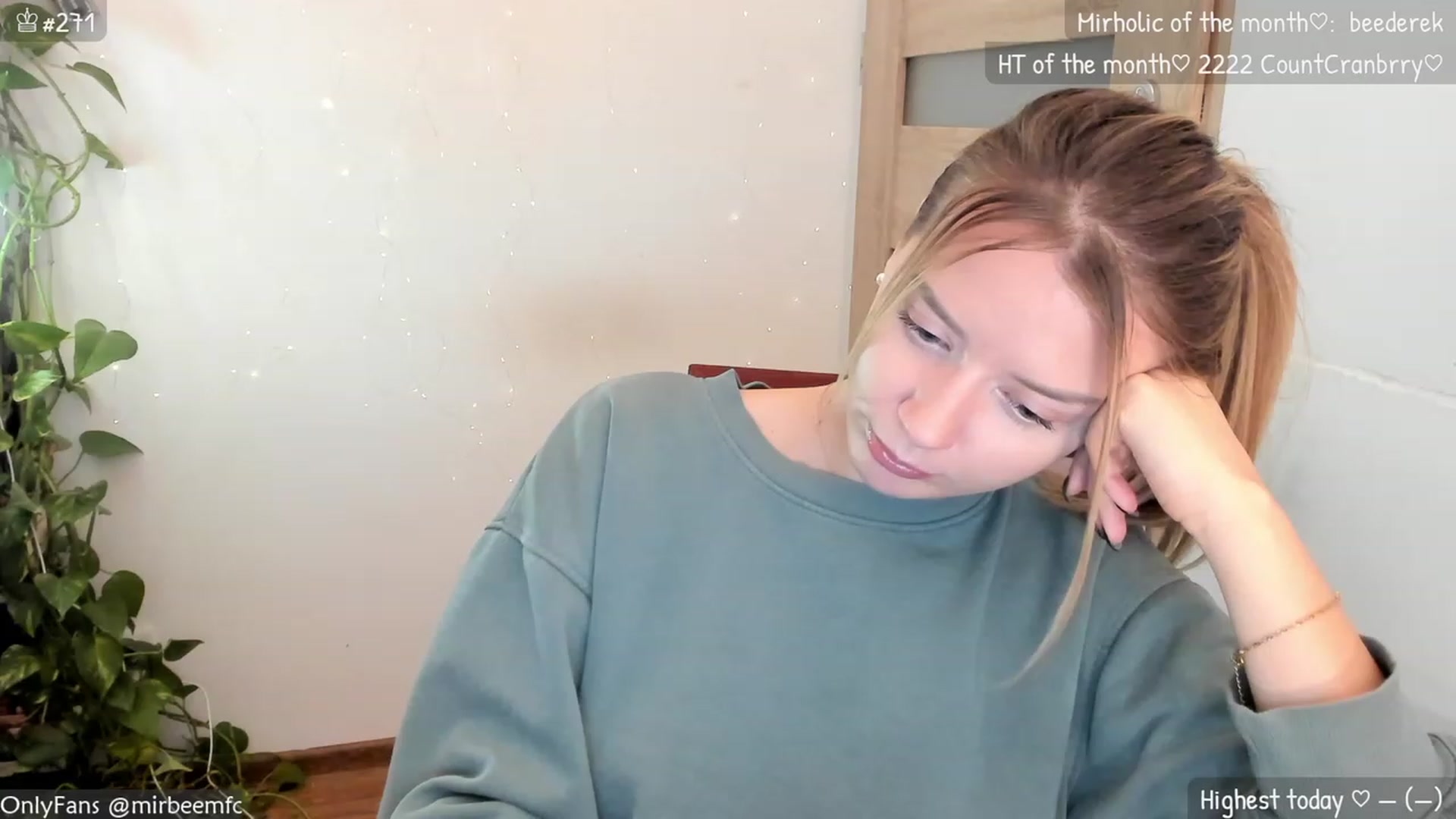 Gallery image thumbnail from MirBee's myfreecams stream on, 11/21/2023, 23:21 image 12 of 20