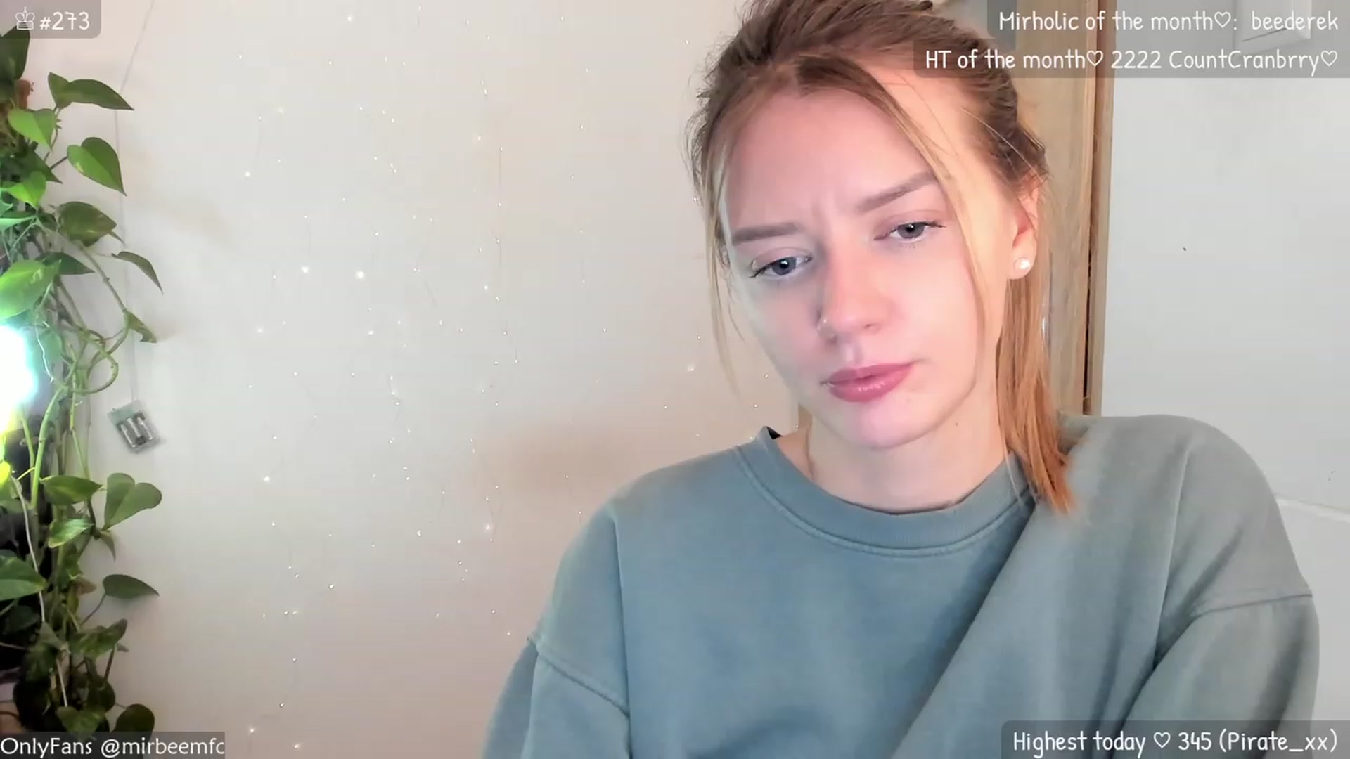 Gallery image thumbnail from MirBee's myfreecams stream on, 11/22/2023, 24:31 image 13 of 20