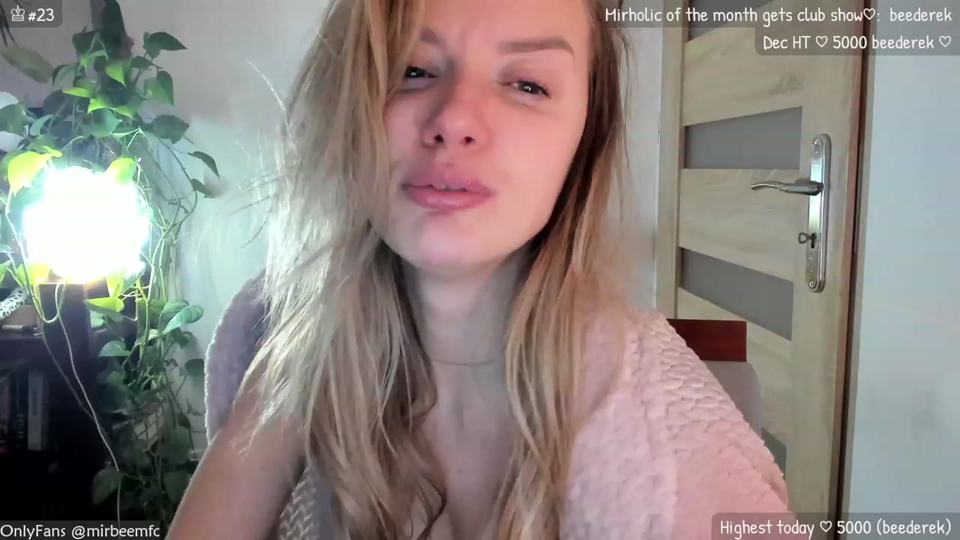 Gallery image thumbnail from MirBee's myfreecams stream on, 12/02/2023, 04:17 image 14 of 20