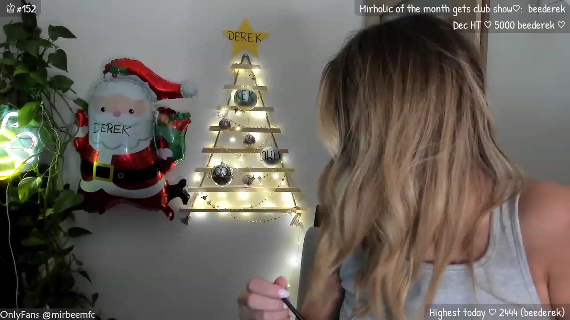 Gallery image thumbnail from MirBee's myfreecams stream on, 12/04/2023, 23:43 image 9 of 20