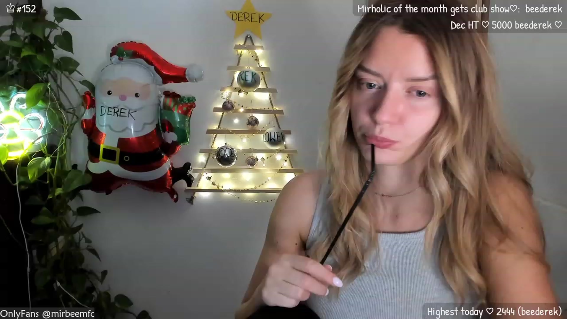 Gallery image thumbnail from MirBee's myfreecams stream on, 12/04/2023, 23:43 image 14 of 20