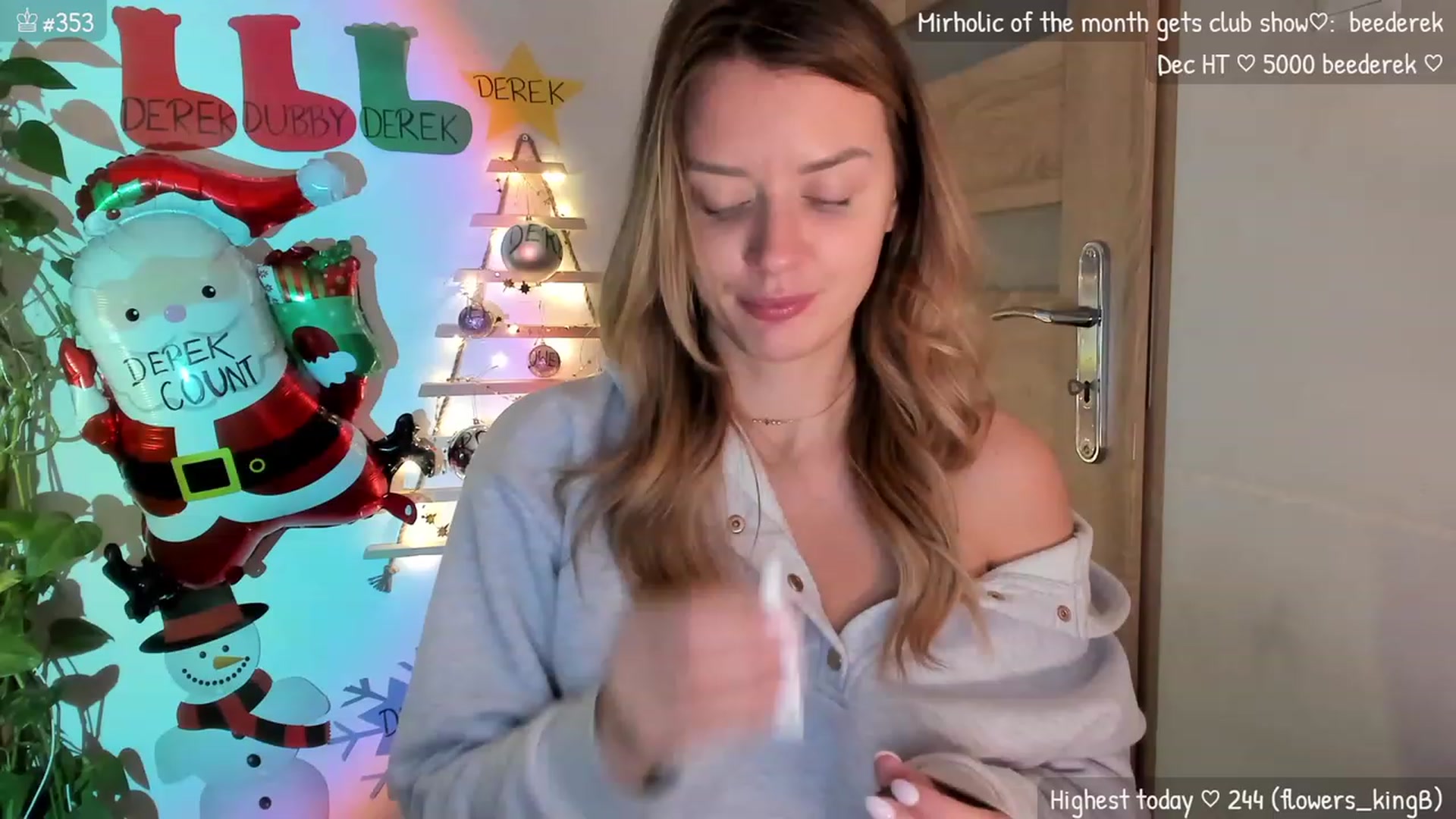 Gallery image thumbnail from MirBee's myfreecams stream on, 12/12/2023, 24:03 image 1 of 20
