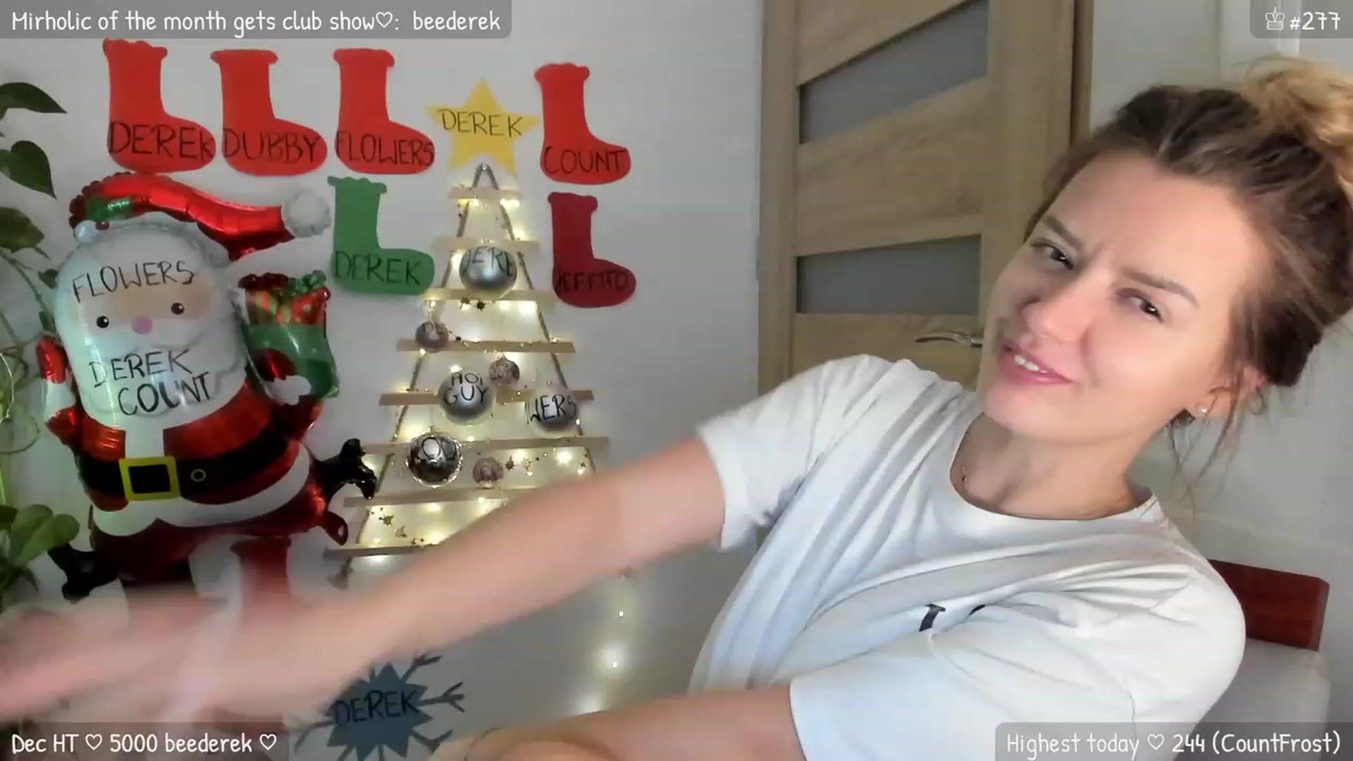 Gallery image thumbnail from MirBee's myfreecams stream on, 12/13/2023, 24:36 image 4 of 20