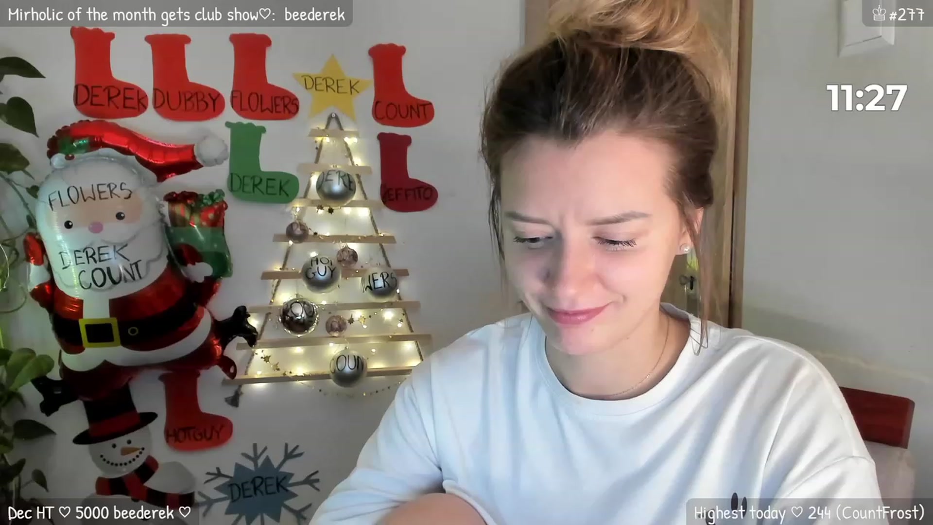 Gallery image thumbnail from MirBee's myfreecams stream on, 12/13/2023, 01:08 image 3 of 20