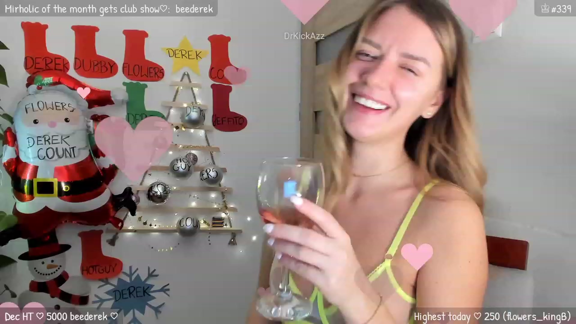 Gallery image thumbnail from MirBee's myfreecams stream on, 12/15/2023, 01:33 image 11 of 20