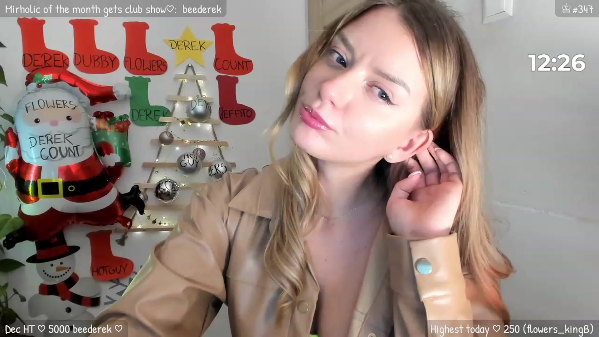 Gallery image thumbnail from MirBee's myfreecams stream on, 12/15/2023, 01:57 image 11 of 20