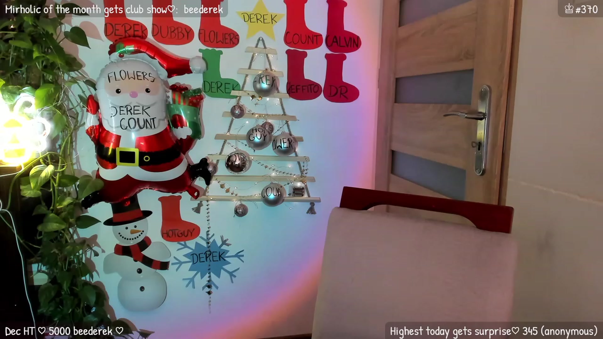 Gallery image thumbnail from MirBee's myfreecams stream on, 12/22/2023, 24:51 image 12 of 20