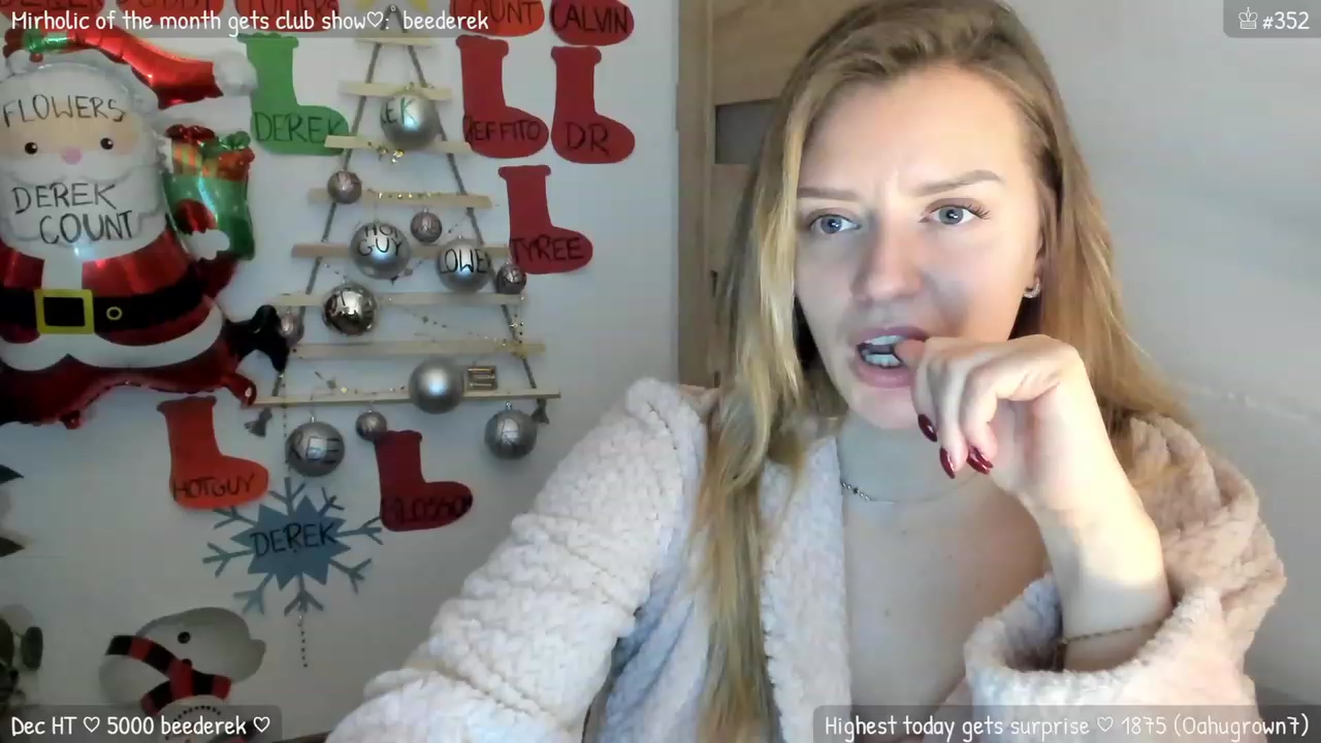 Gallery image thumbnail from MirBee's myfreecams stream on, 12/30/2023, 24:03 image 7 of 20