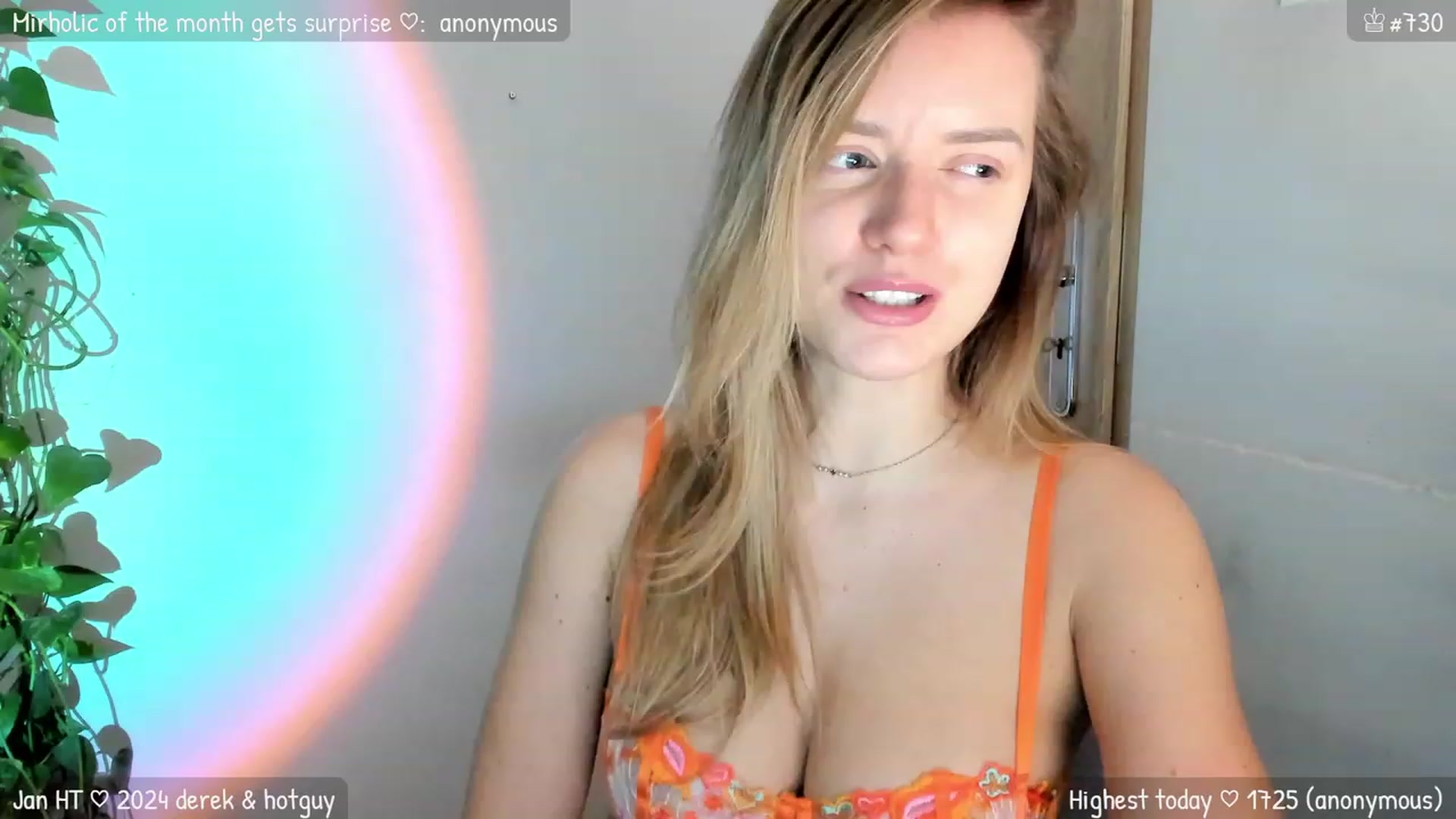 Gallery image thumbnail from MirBee's myfreecams stream on, 01/06/2024, 24:34 image 5 of 20