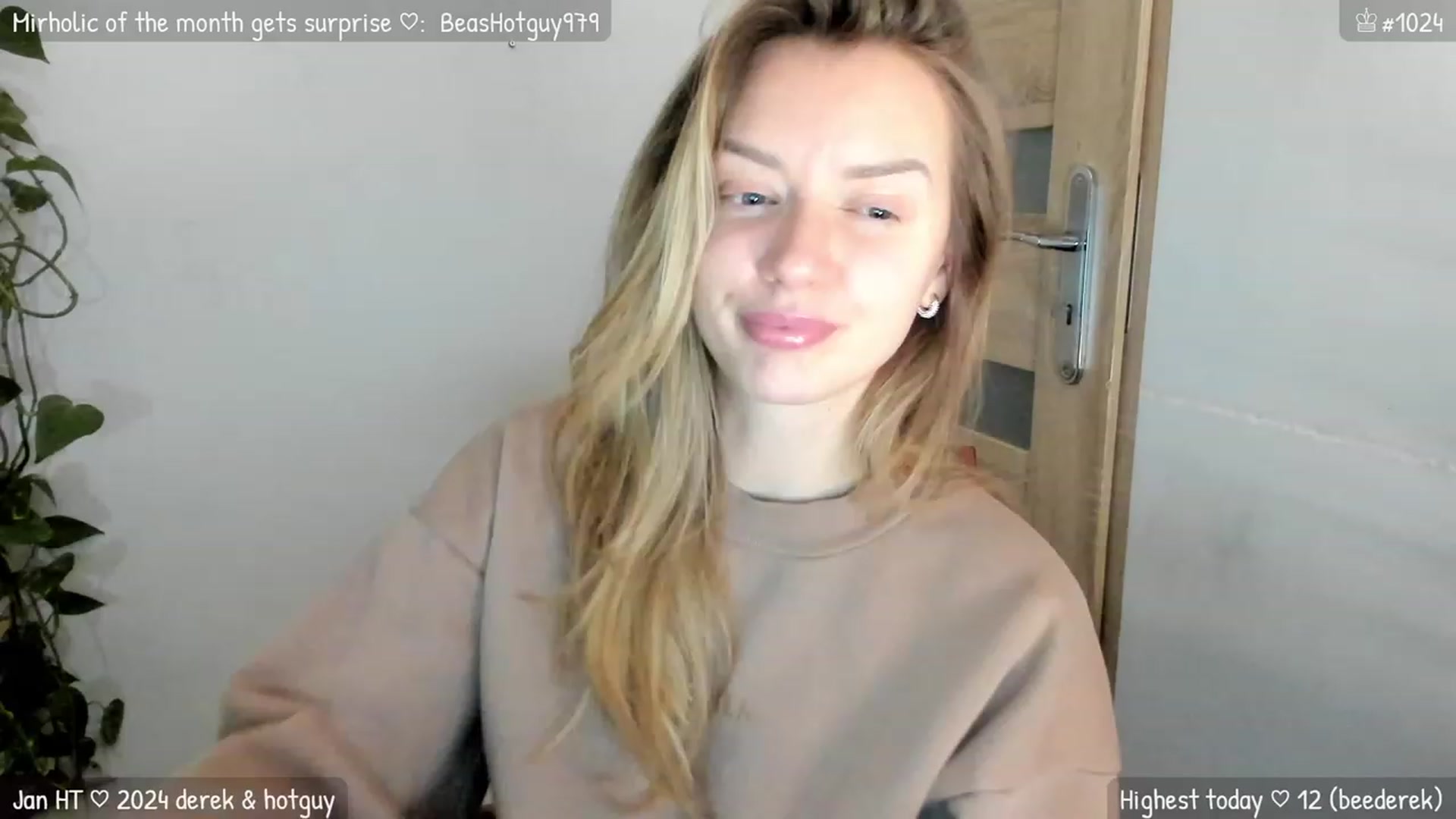 Gallery image thumbnail from MirBee's myfreecams stream on, 01/06/2024, 02:17 image 1 of 20