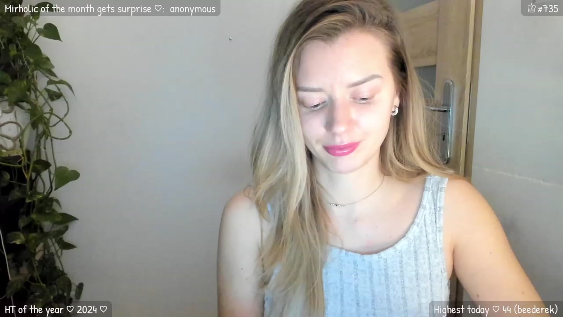 Gallery image thumbnail from MirBee's myfreecams stream on, 01/08/2024, 24:19 image 8 of 20