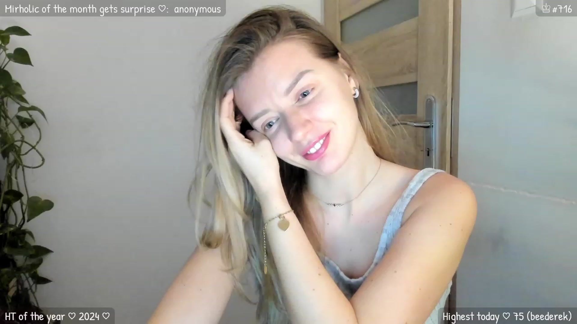 Gallery image thumbnail from MirBee's myfreecams stream on, 01/08/2024, 01:42 image 2 of 20
