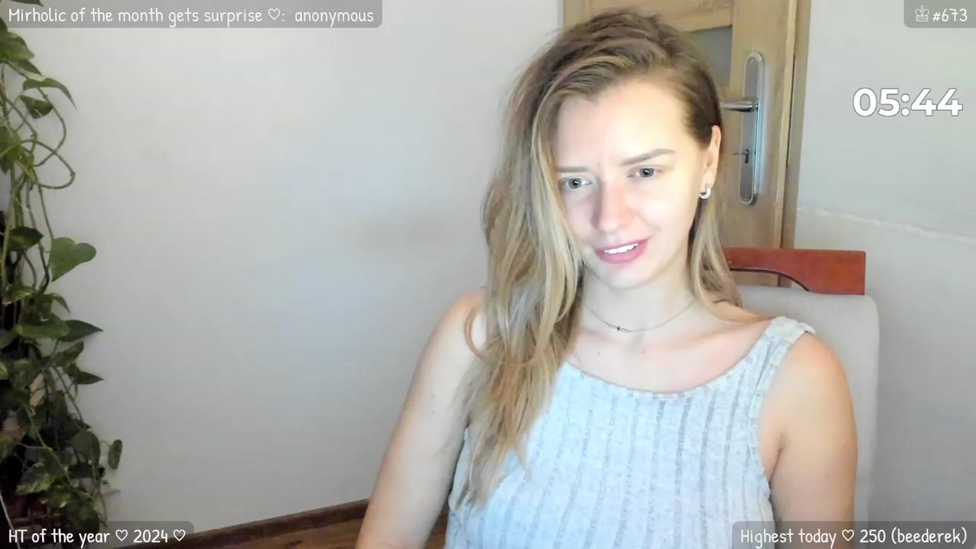 Gallery image thumbnail from MirBee's myfreecams stream on, 01/08/2024, 02:32 image 18 of 20