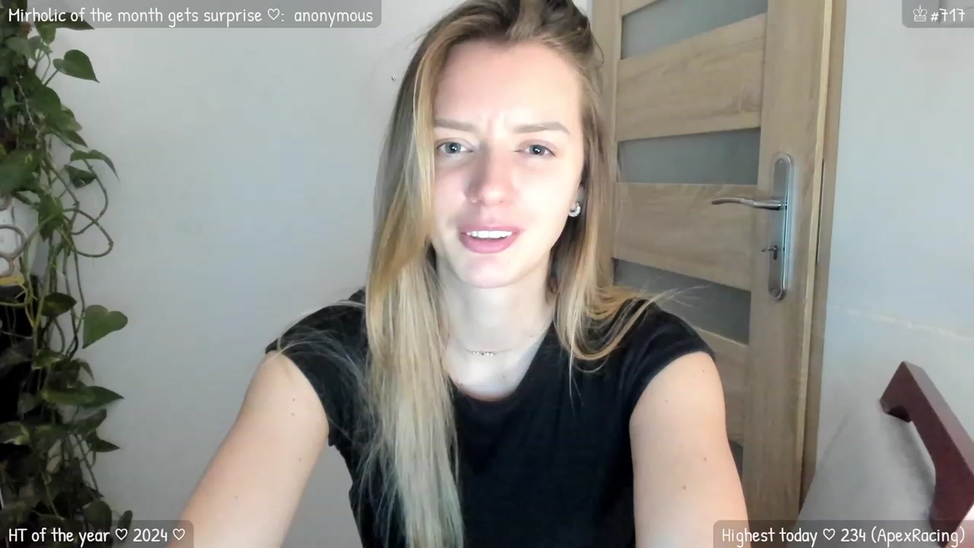 Gallery image thumbnail from MirBee's myfreecams stream on, 01/09/2024, 24:35 image 9 of 20
