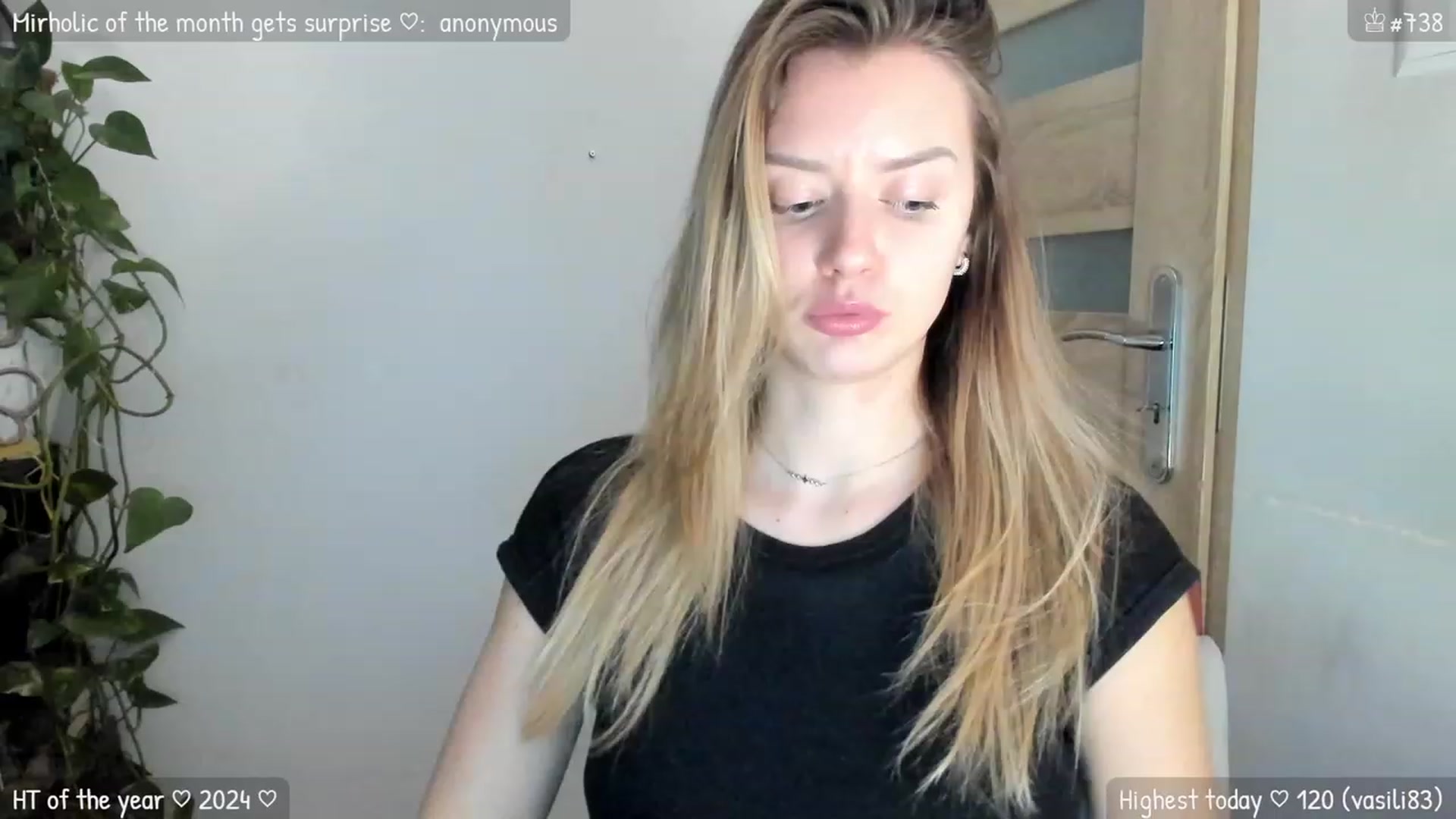 Gallery image thumbnail from MirBee's myfreecams stream on, 01/09/2024, 24:35 image 2 of 20