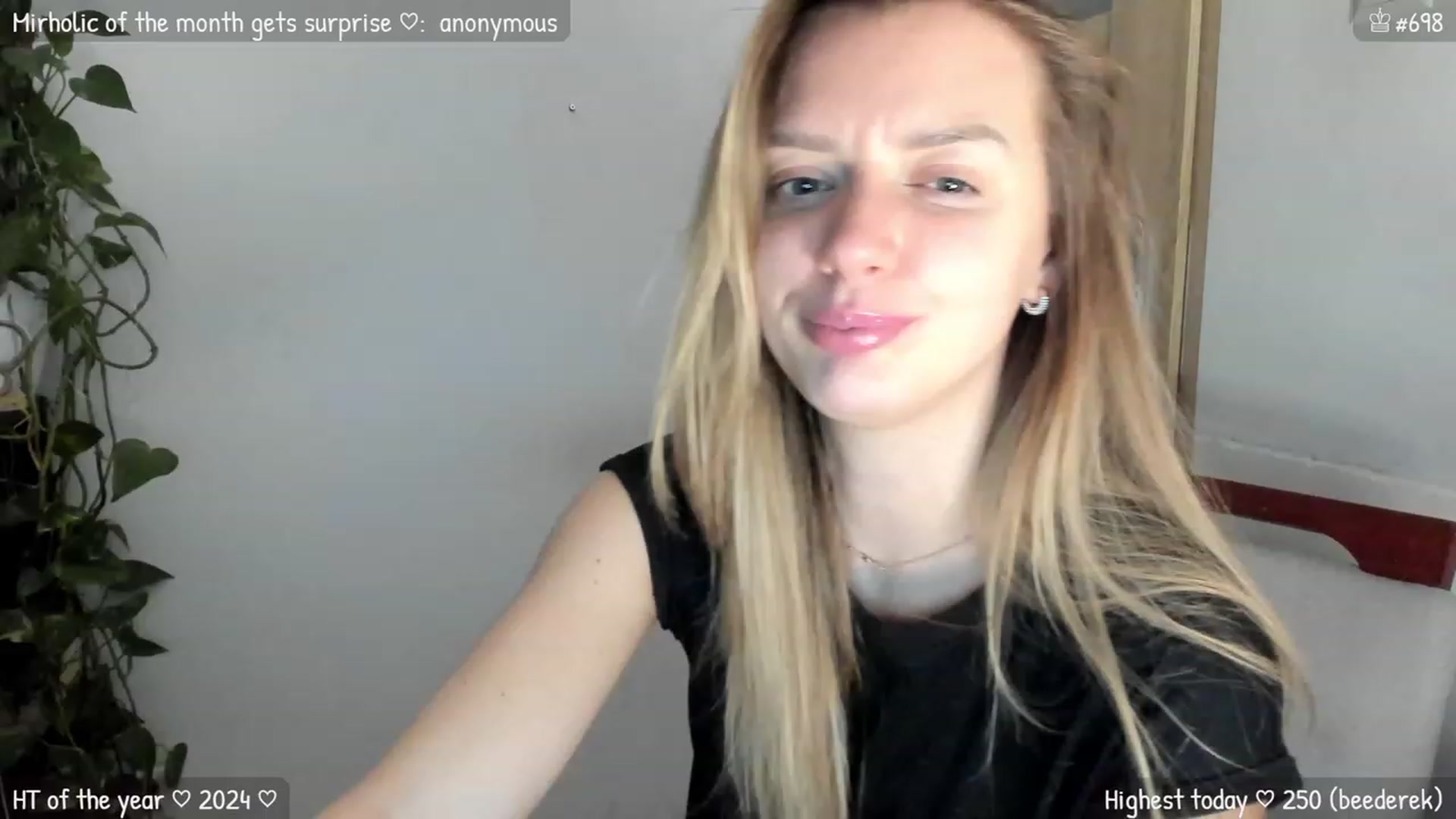 Gallery image thumbnail from MirBee's myfreecams stream on, 01/09/2024, 01:04 image 3 of 20