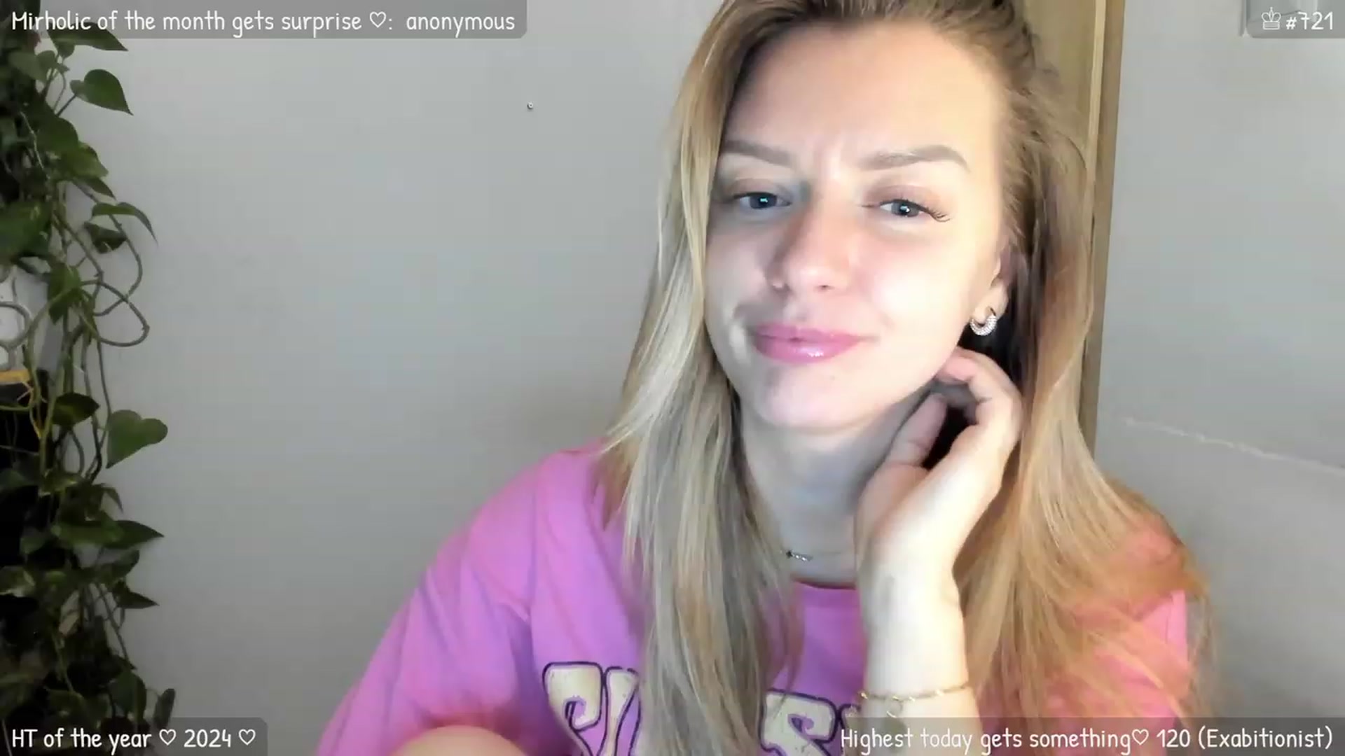 Gallery image thumbnail from MirBee's myfreecams stream on, 01/11/2024, 24:55 image 14 of 20