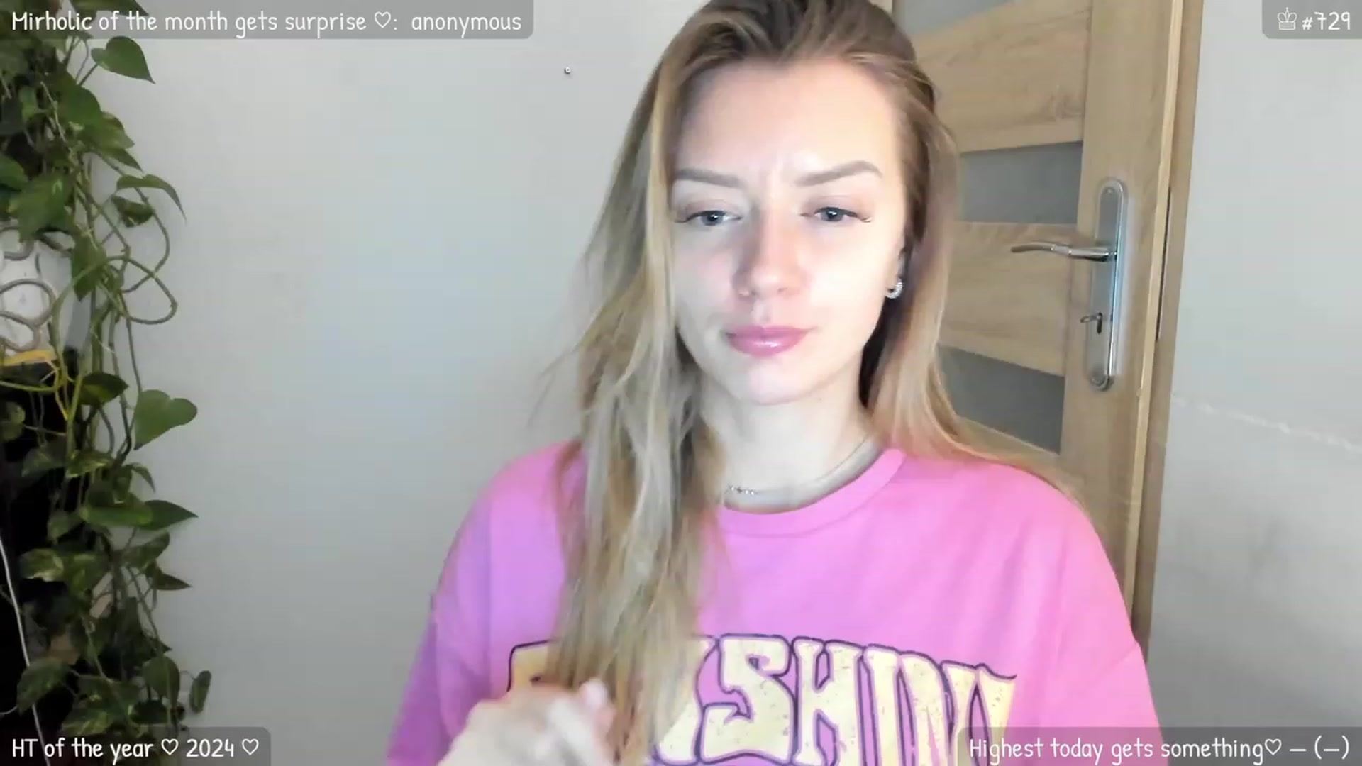 Gallery image thumbnail from MirBee's myfreecams stream on, 01/11/2024, 24:55 image 4 of 20
