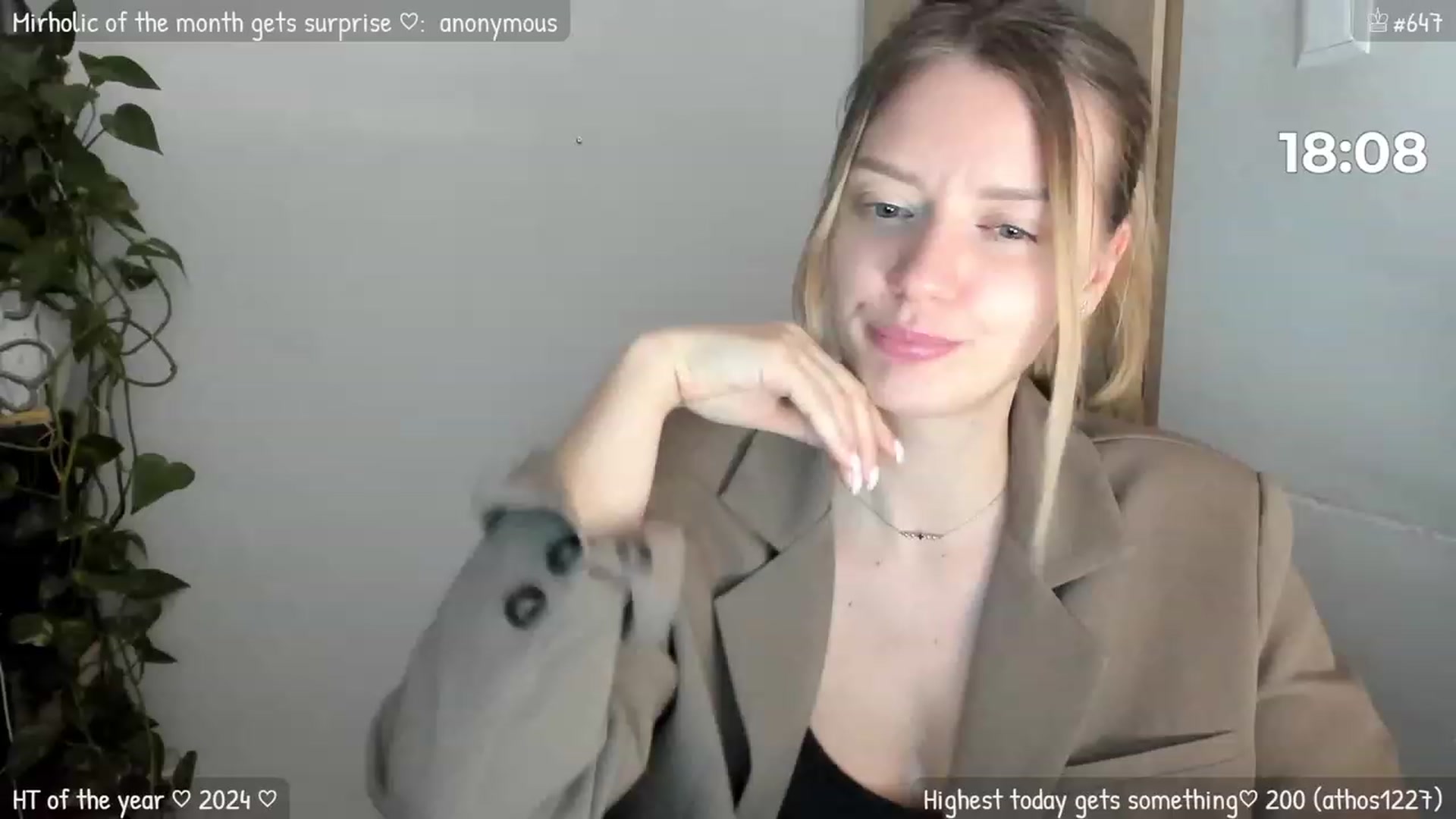 Gallery image thumbnail from MirBee's myfreecams stream on, 01/15/2024, 24:01 image 12 of 20