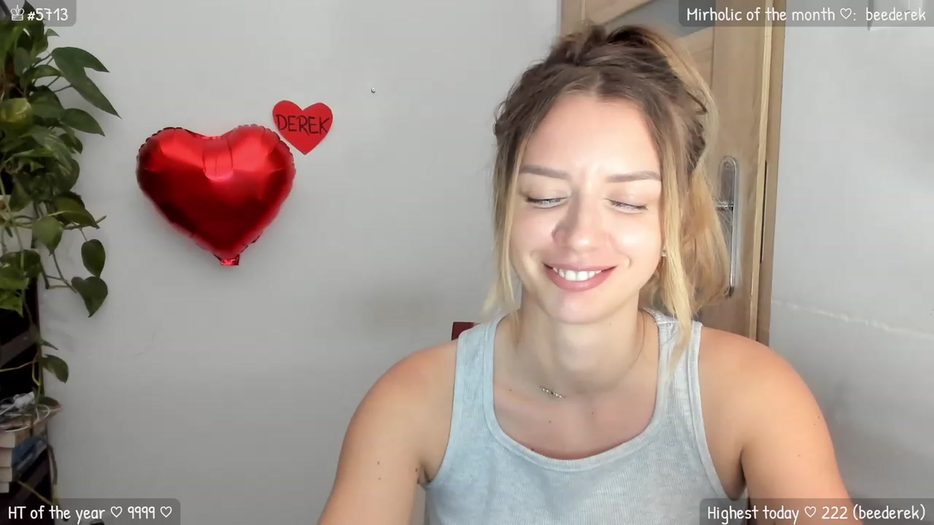 Gallery image thumbnail from MirBee's myfreecams stream on, 02/06/2024, 24:13 image 11 of 20