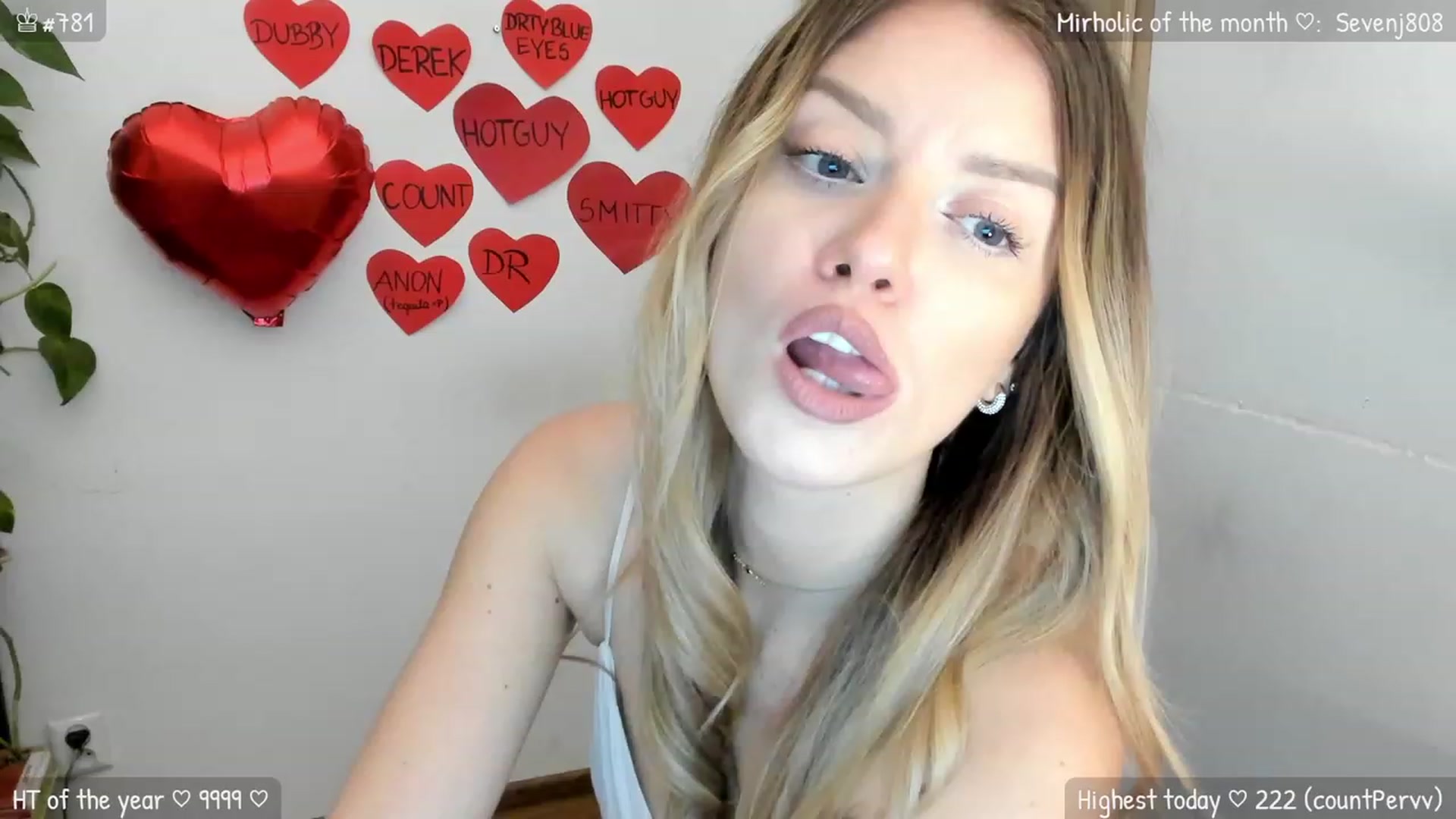 Gallery image thumbnail from MirBee's myfreecams stream on, 02/09/2024, 24:03 image 7 of 20
