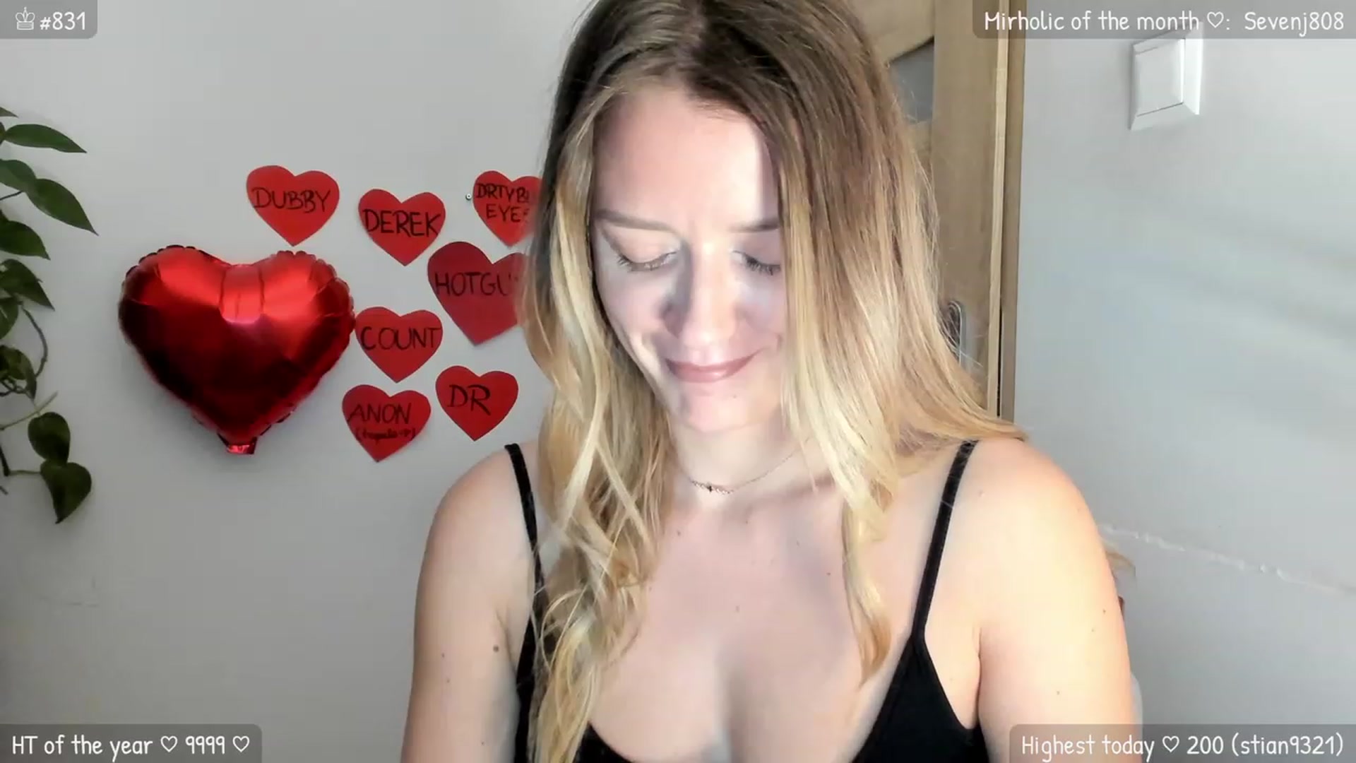 Gallery image thumbnail from MirBee's myfreecams stream on, 02/10/2024, 24:02 image 16 of 20
