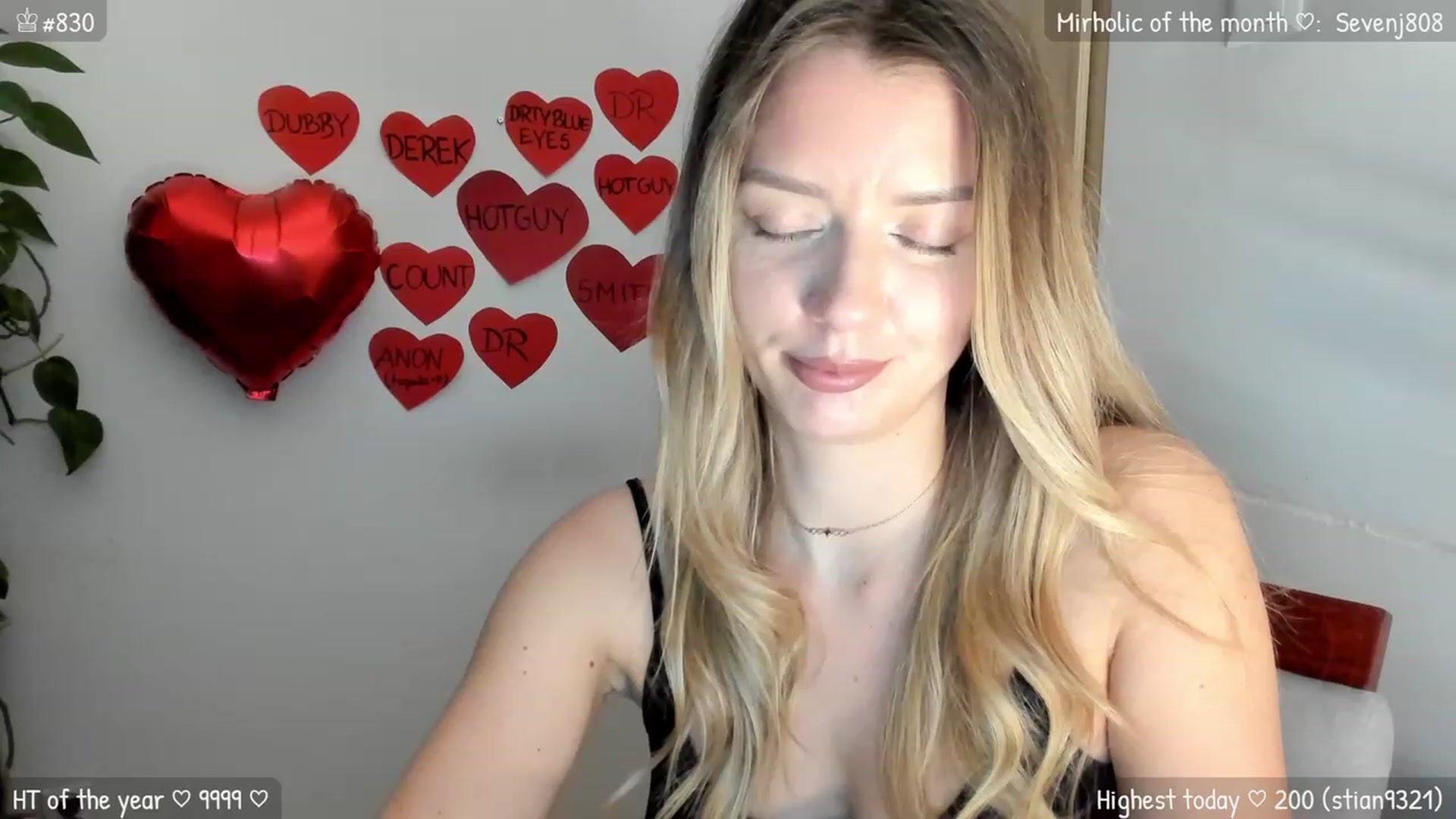 Gallery image thumbnail from MirBee's myfreecams stream on, 02/10/2024, 24:02 image 11 of 20