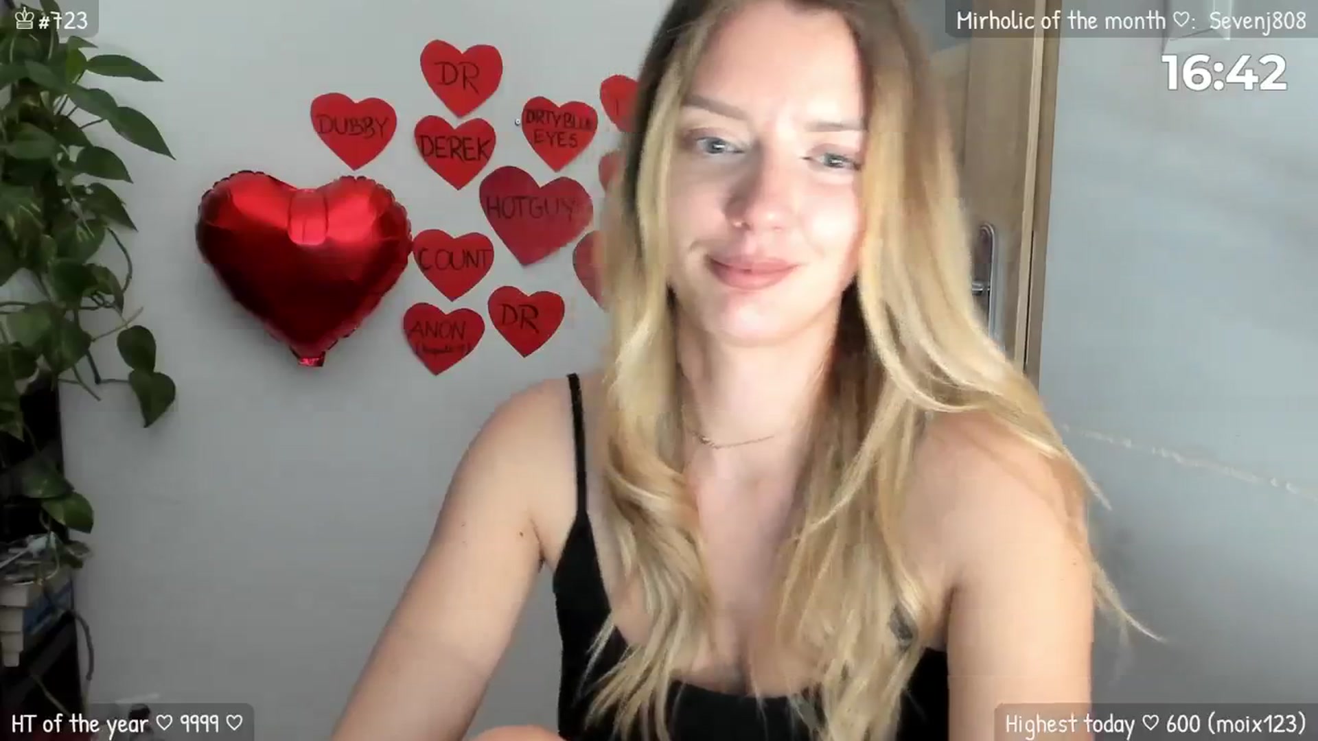 Gallery image thumbnail from MirBee's myfreecams stream on, 02/10/2024, 03:02 image 16 of 20
